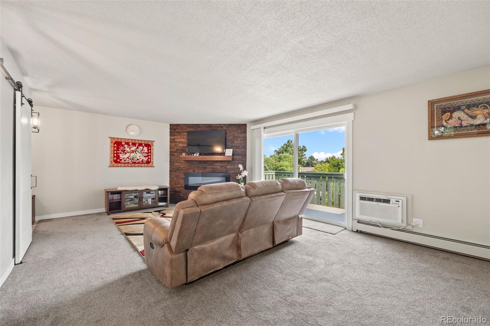 MLS Image #5 for 2120 s vaughn way,aurora, Colorado