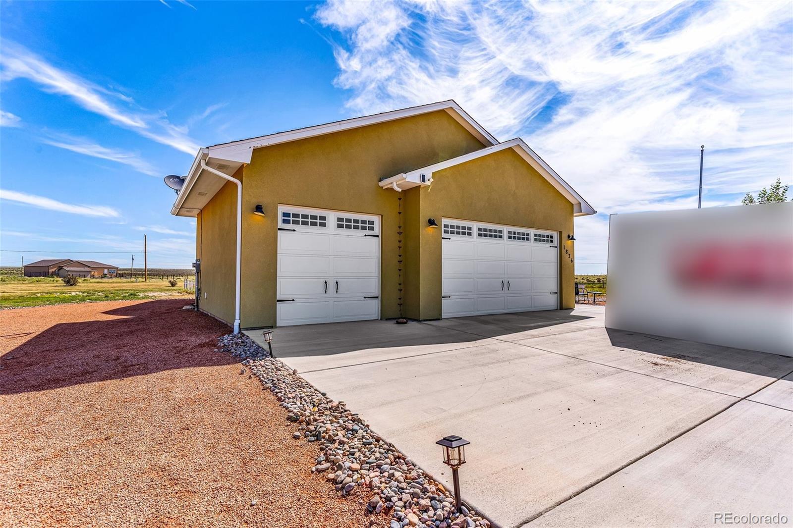 MLS Image #3 for 1836 n bear gulch lane,pueblo, Colorado