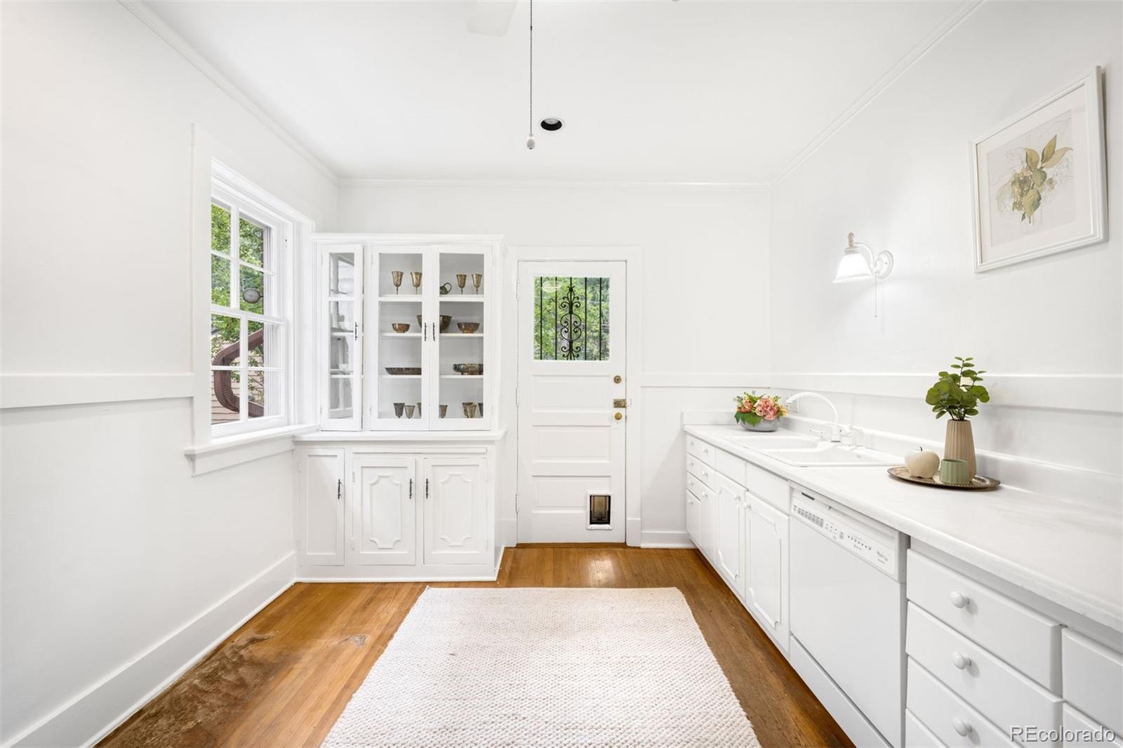 MLS Image #14 for 626 n race street,denver, Colorado