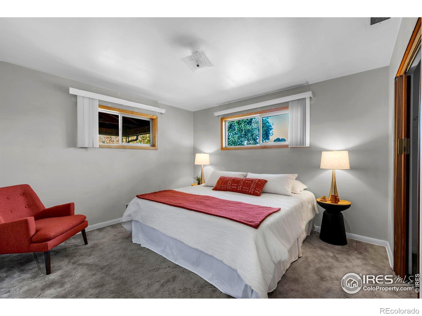 MLS Image #11 for 7050  warren drive,denver, Colorado