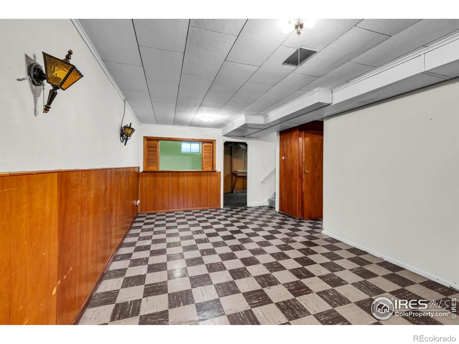 MLS Image #15 for 7050  warren drive,denver, Colorado
