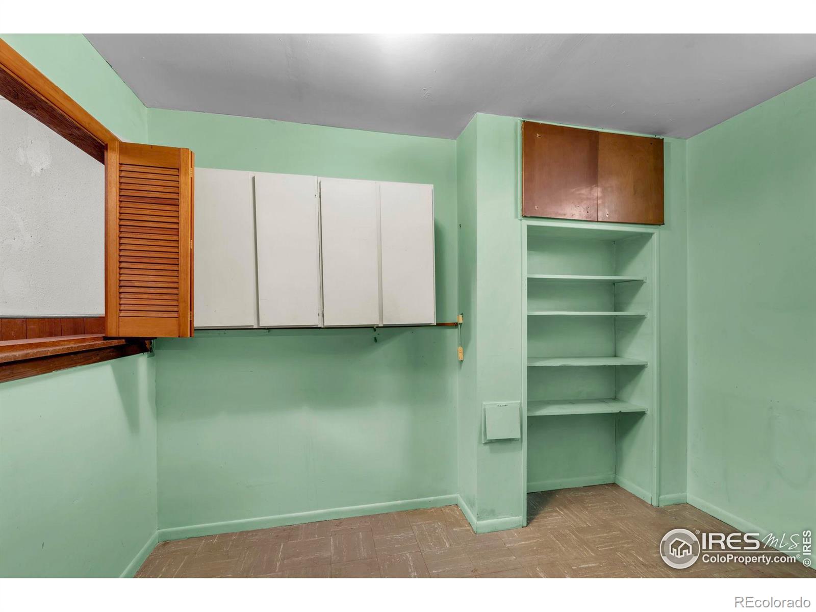 MLS Image #18 for 7050  warren drive,denver, Colorado