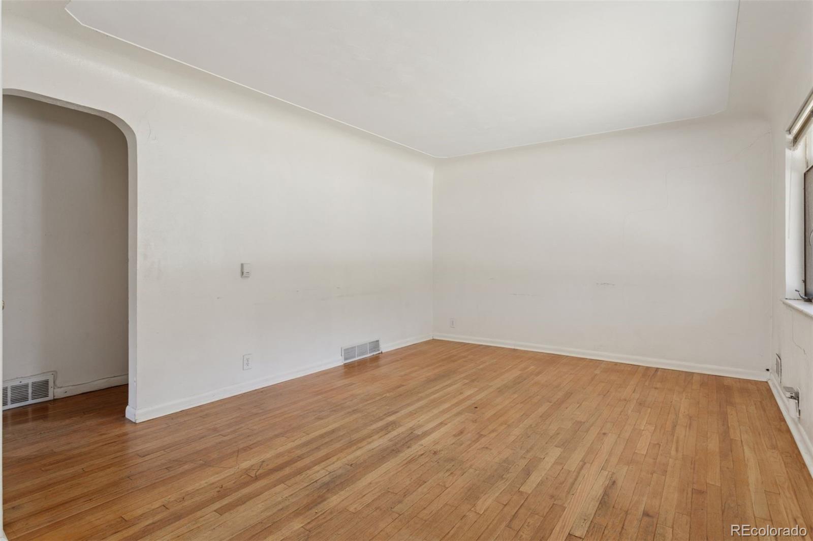 MLS Image #11 for 1585 s university boulevard,denver, Colorado