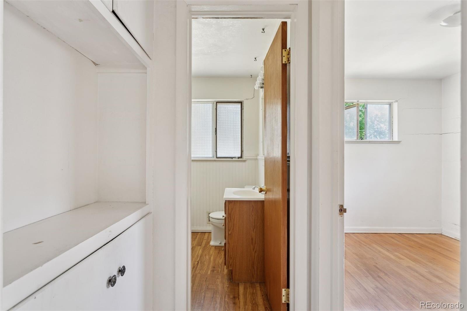 MLS Image #21 for 1585 s university boulevard,denver, Colorado