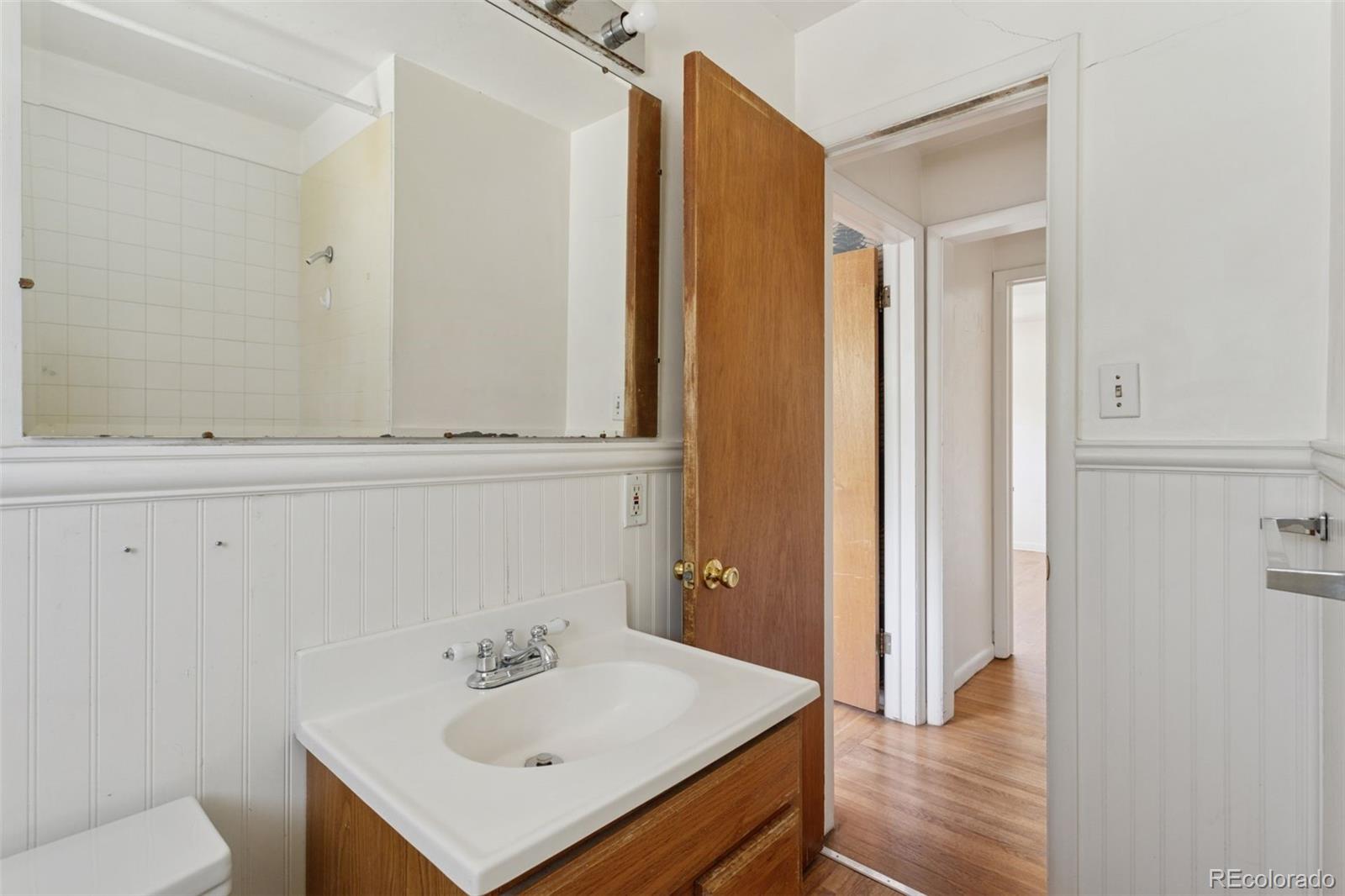 MLS Image #23 for 1585 s university boulevard,denver, Colorado