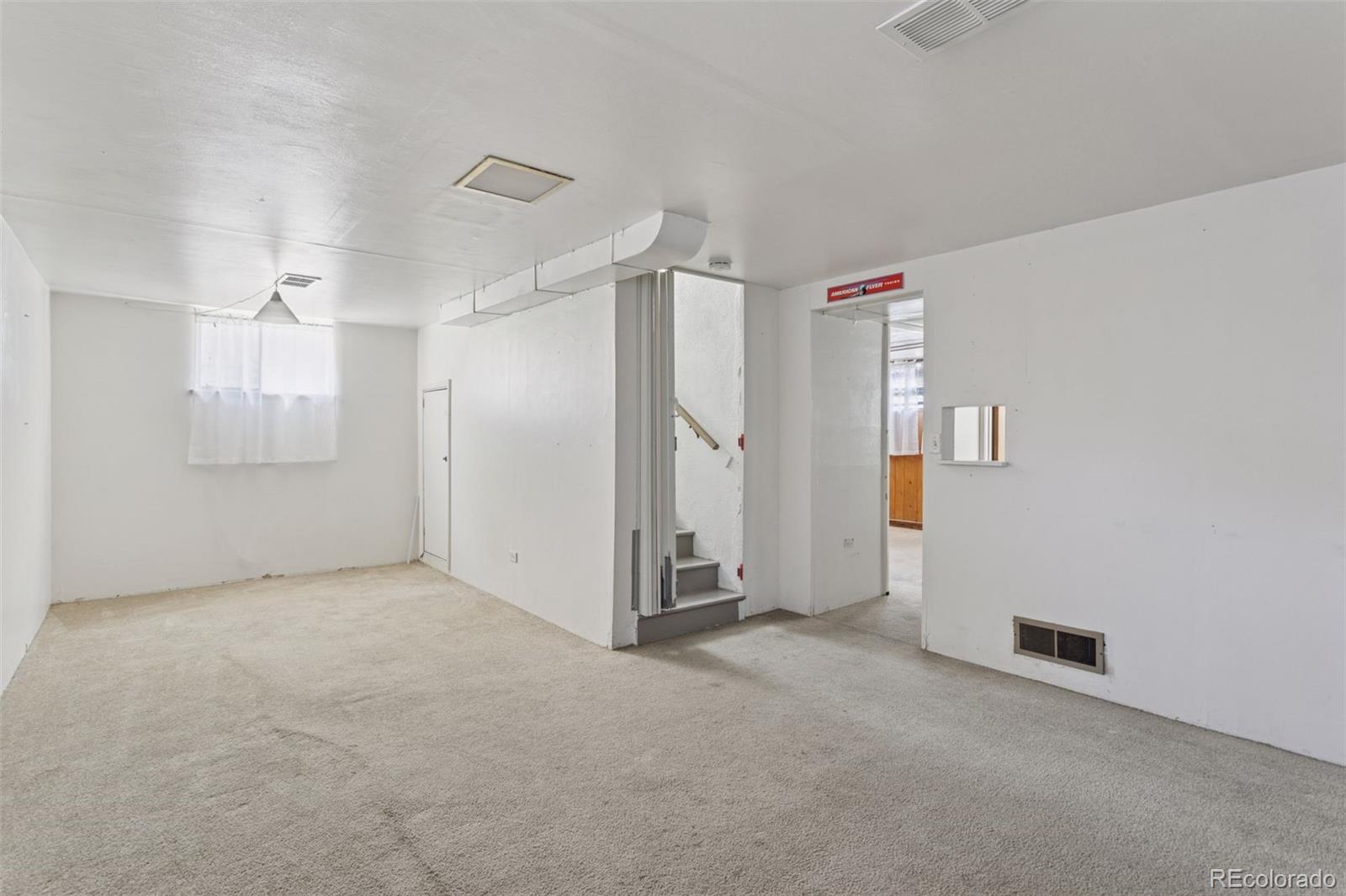 MLS Image #26 for 1585 s university boulevard,denver, Colorado