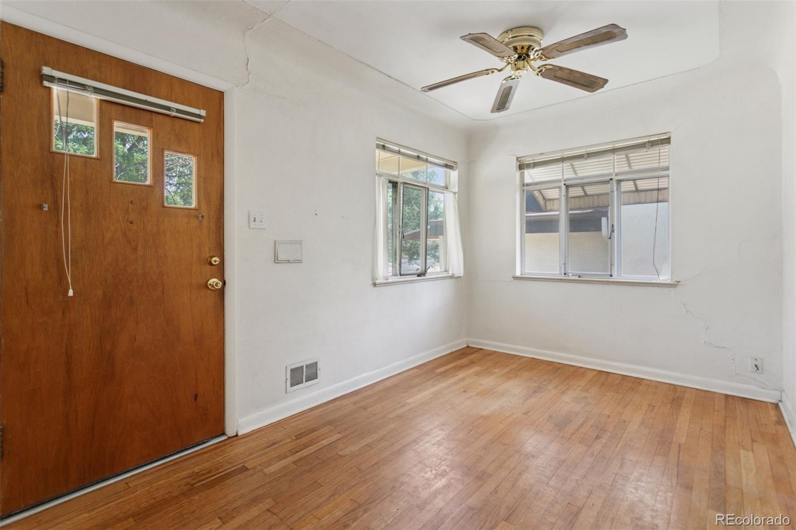 MLS Image #9 for 1585 s university boulevard,denver, Colorado