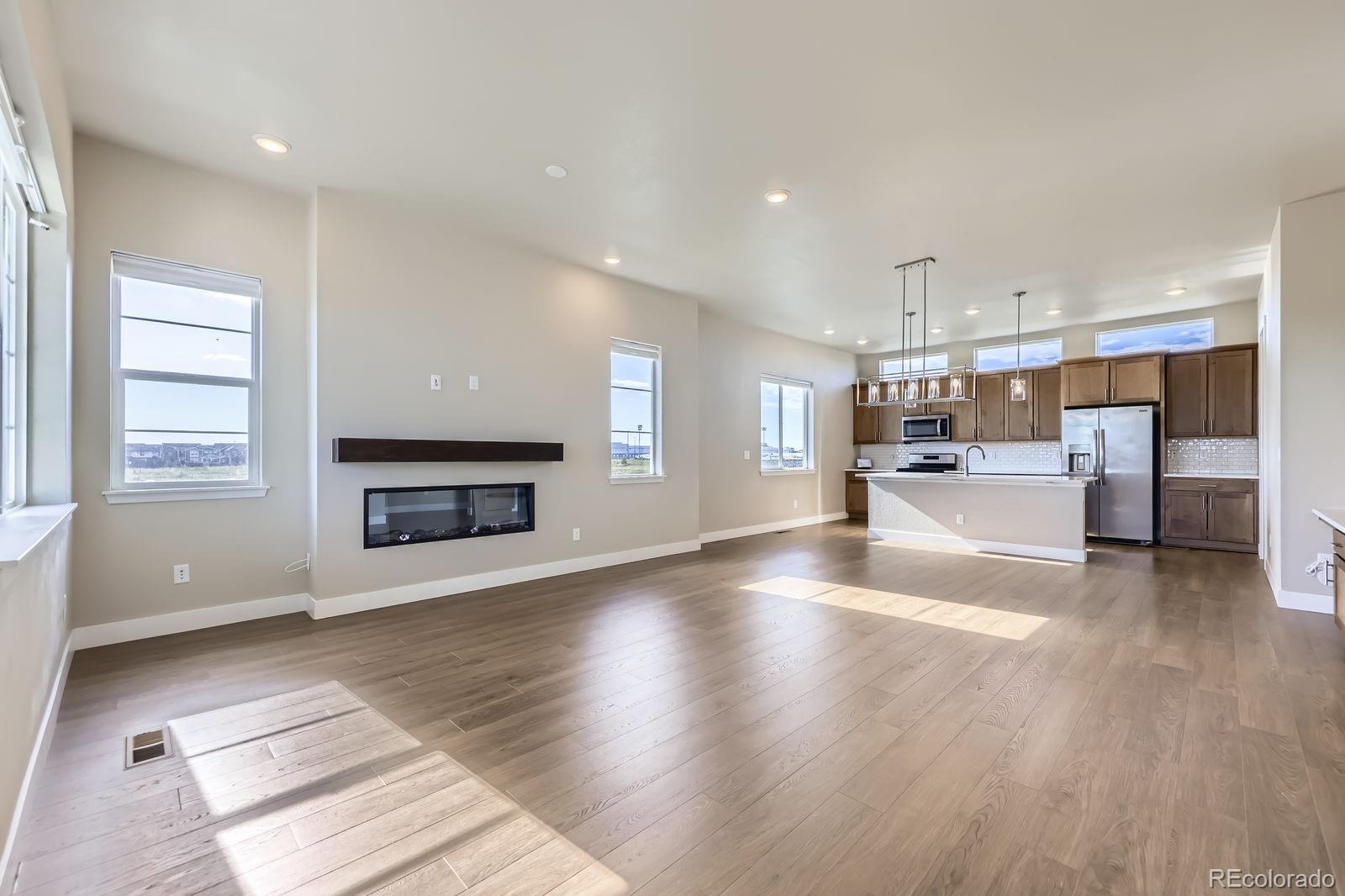 MLS Image #6 for 9436 e 57h avenue ,denver, Colorado