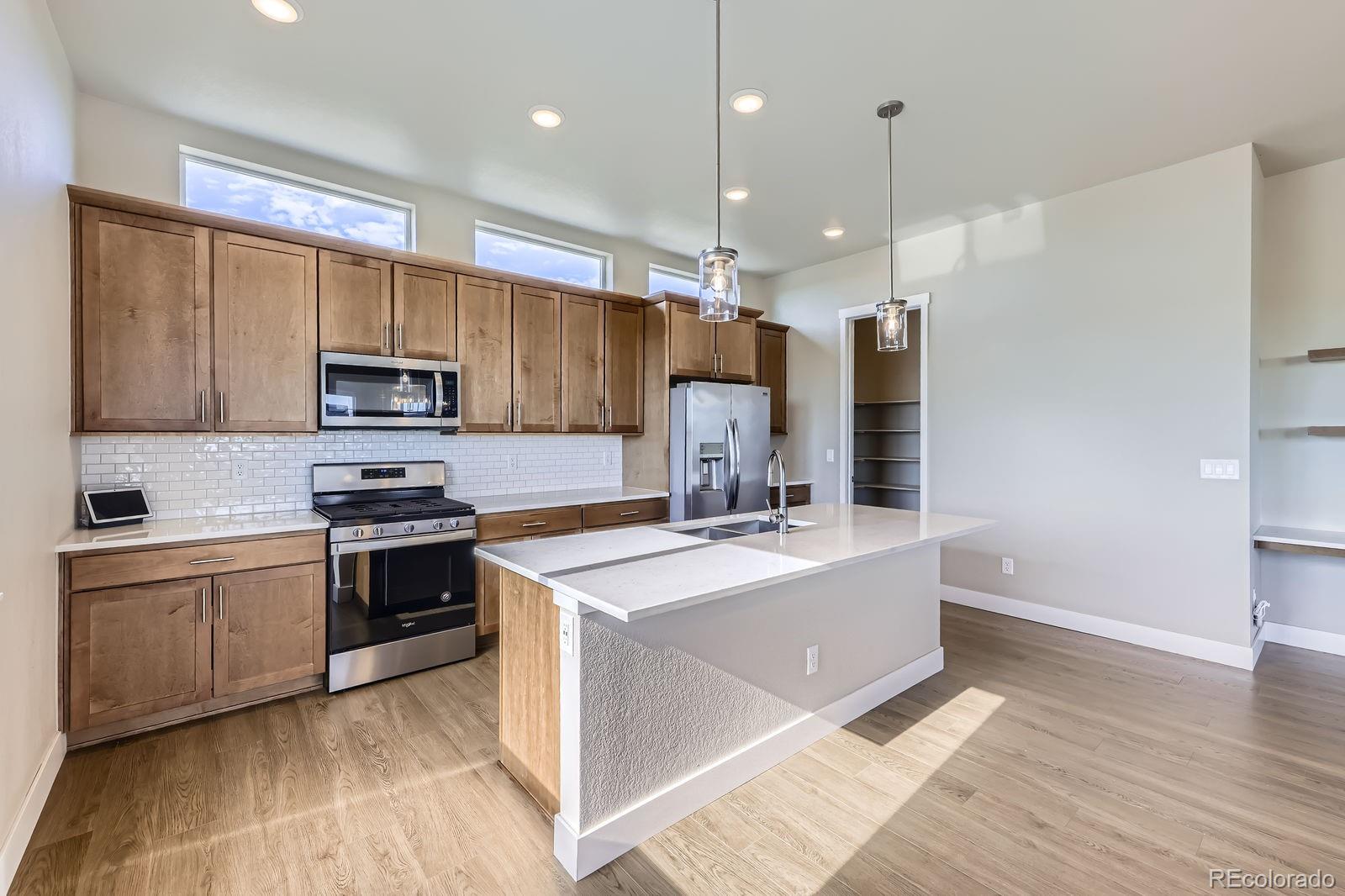 MLS Image #9 for 9436 e 57h avenue ,denver, Colorado
