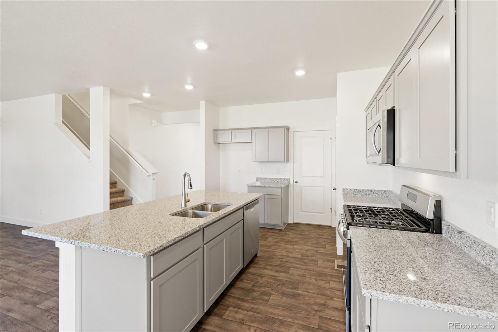 MLS Image #9 for 4868  lynxes way,johnstown, Colorado