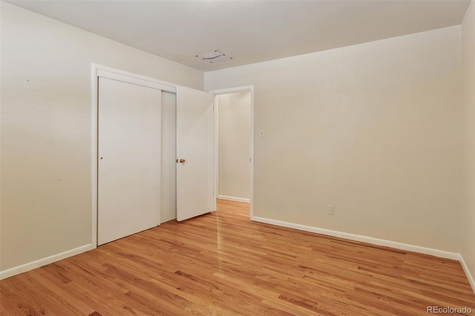 MLS Image #24 for 3030 s university boulevard,denver, Colorado