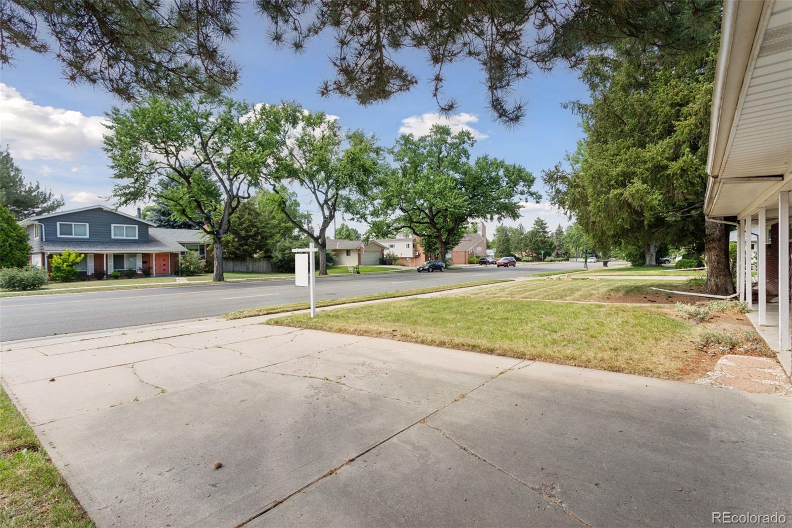 MLS Image #3 for 3030 s university boulevard,denver, Colorado