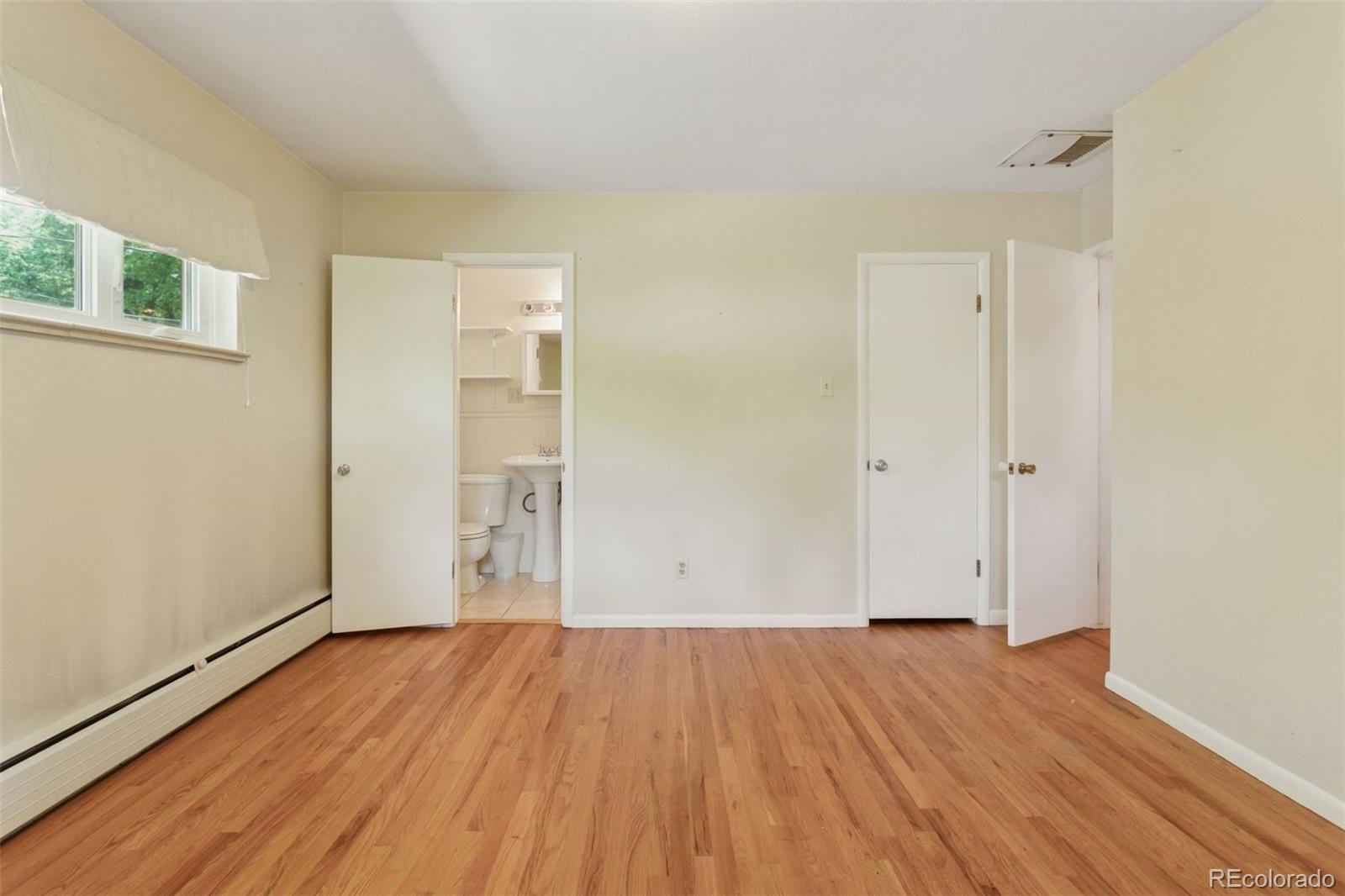 MLS Image #31 for 3030 s university boulevard,denver, Colorado