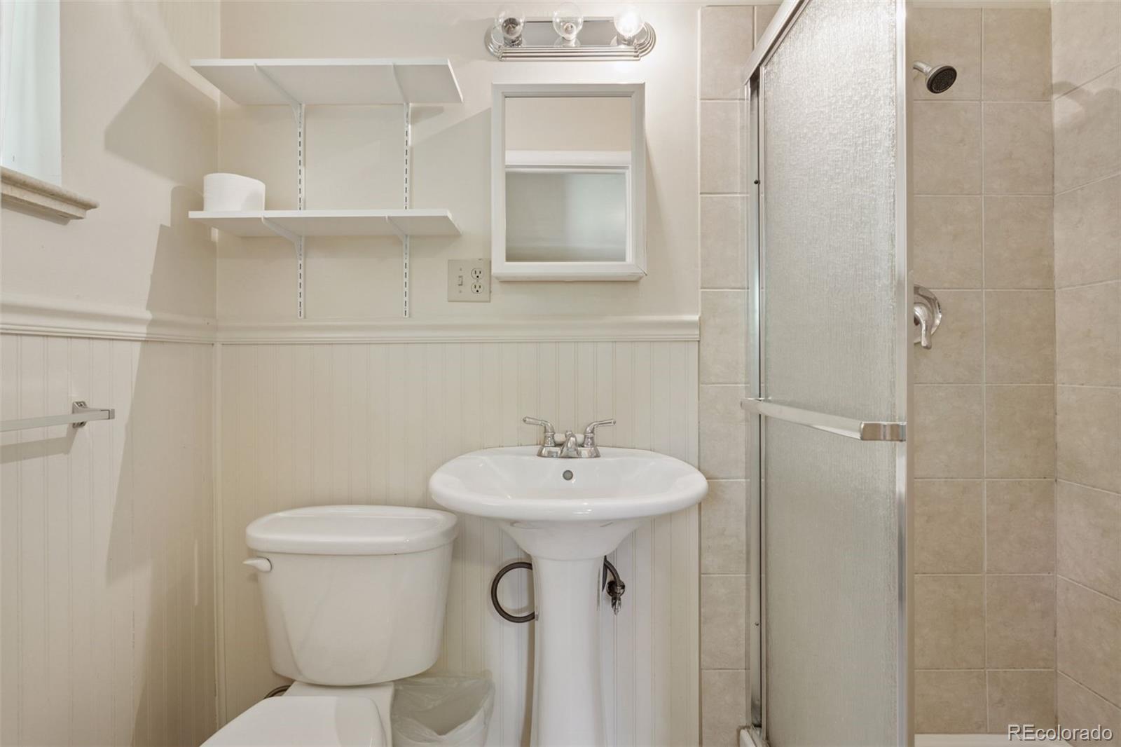 MLS Image #32 for 3030 s university boulevard,denver, Colorado