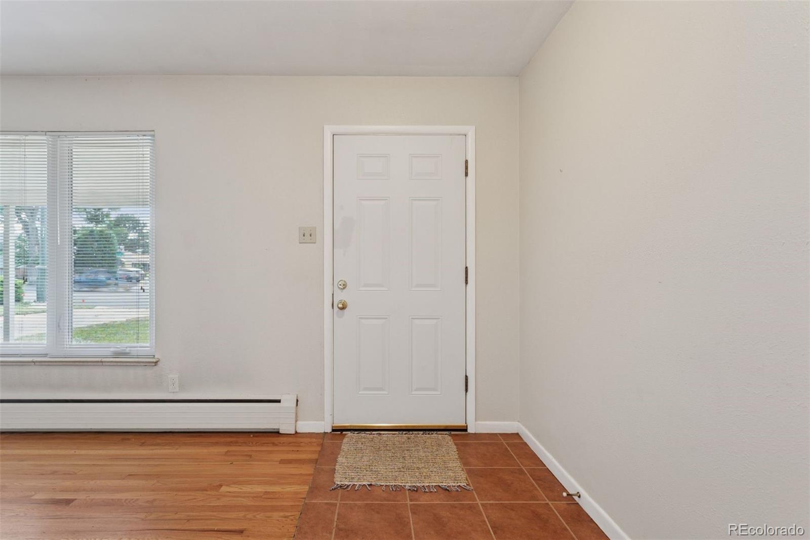 MLS Image #5 for 3030 s university boulevard,denver, Colorado