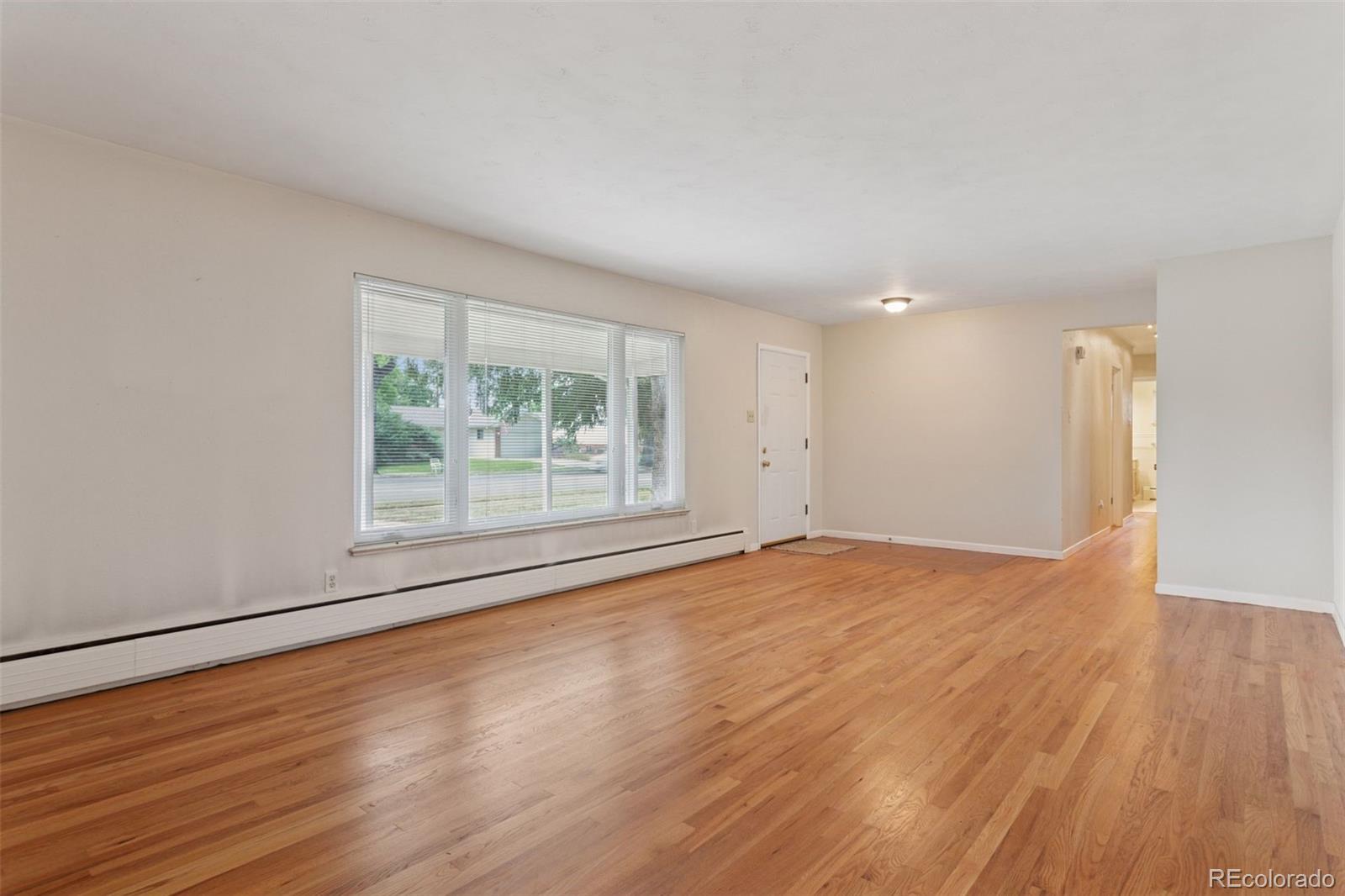 MLS Image #6 for 3030 s university boulevard,denver, Colorado
