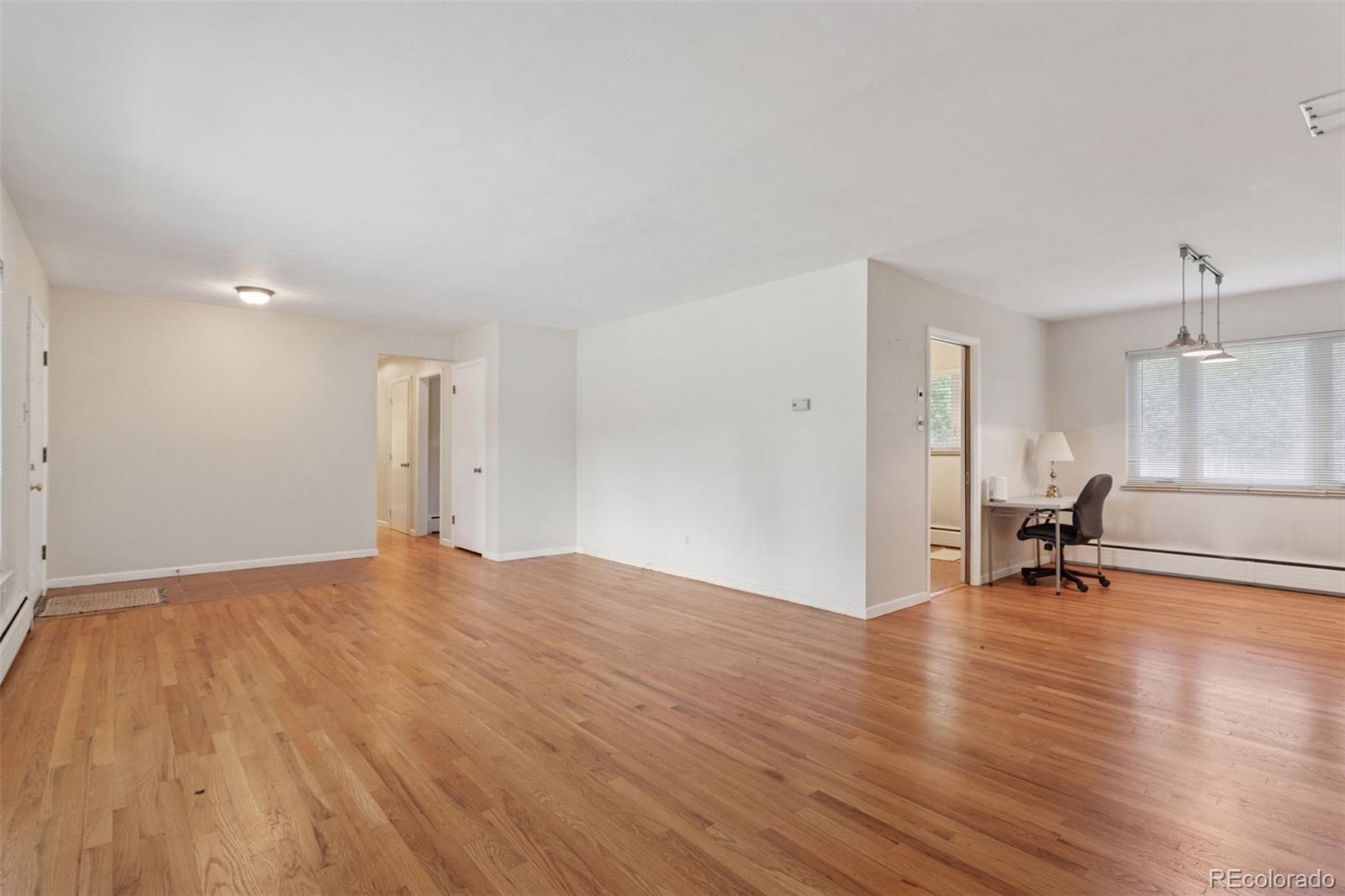 MLS Image #8 for 3030 s university boulevard,denver, Colorado