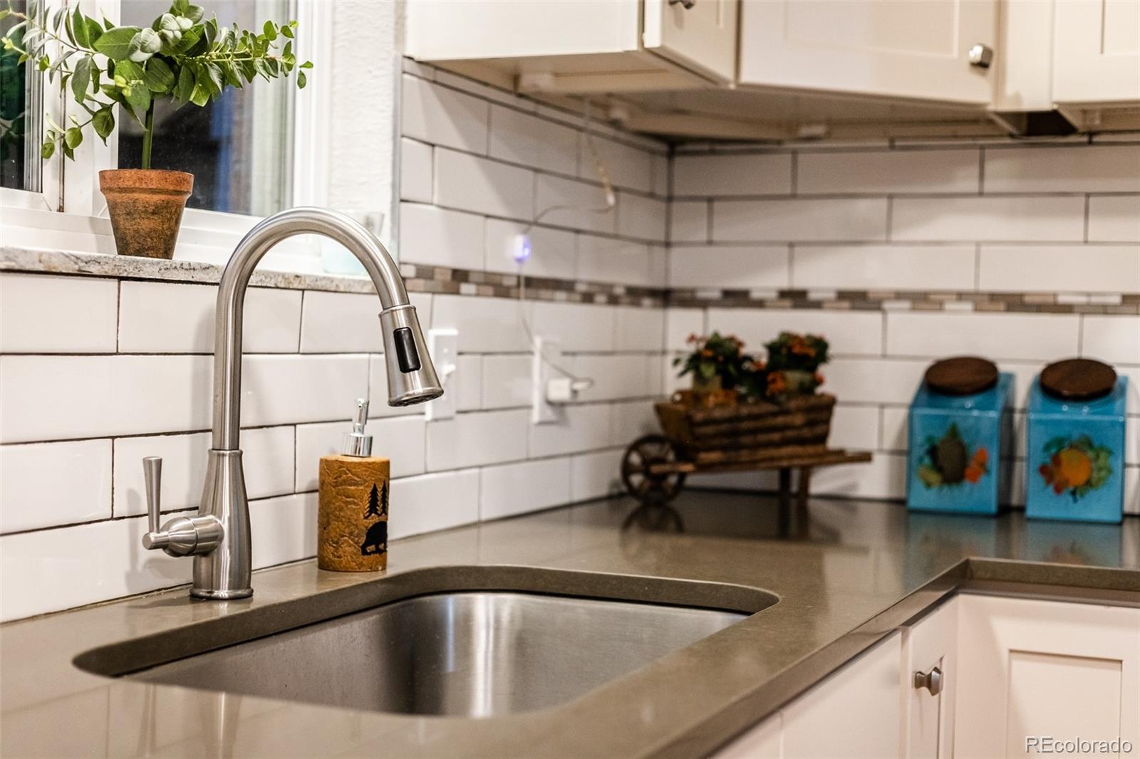 MLS Image #13 for 860  dean drive,northglenn, Colorado