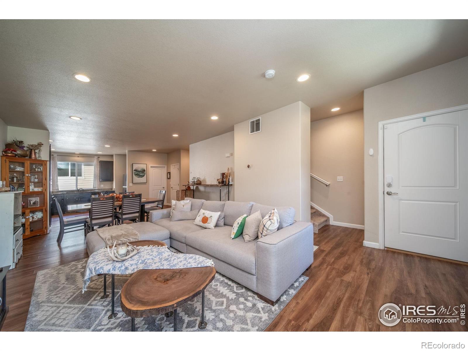 MLS Image #3 for 11250  florence street,commerce city, Colorado