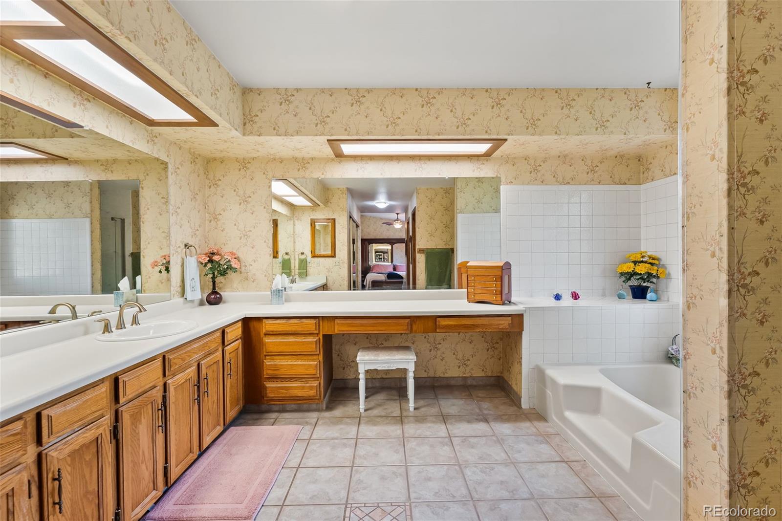 MLS Image #20 for 16085 e lehigh circle,aurora, Colorado