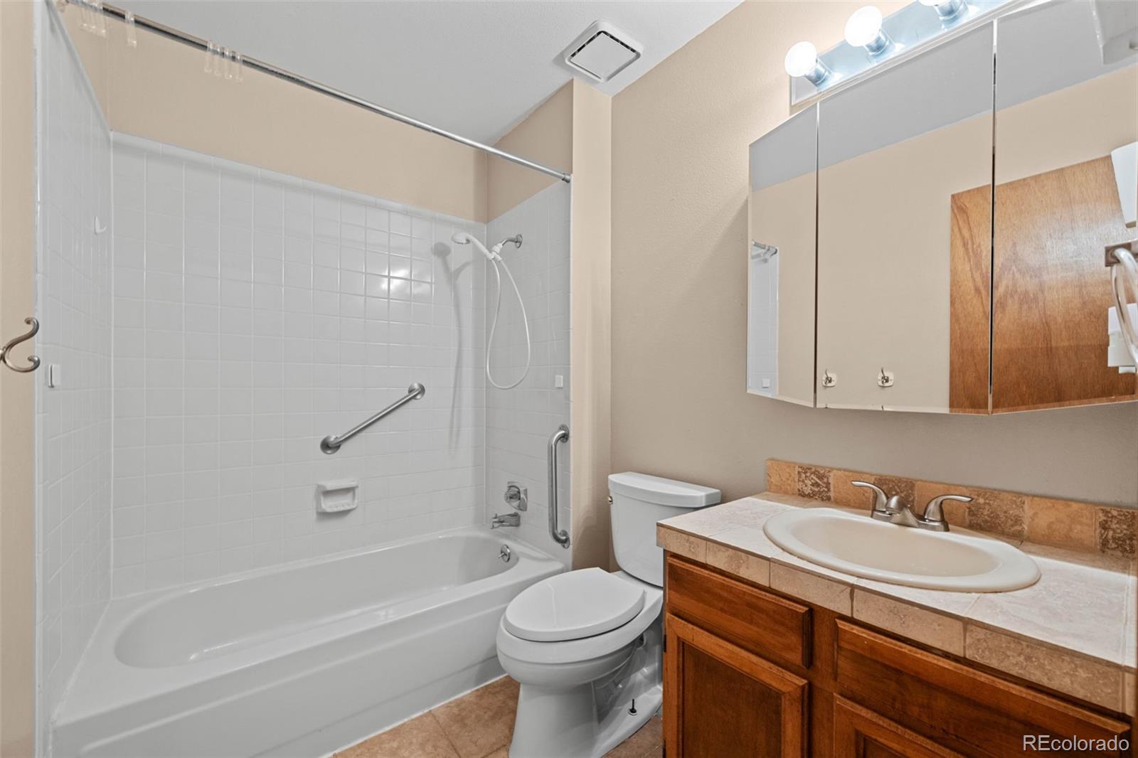 MLS Image #13 for 19477 e greenwood place,aurora, Colorado
