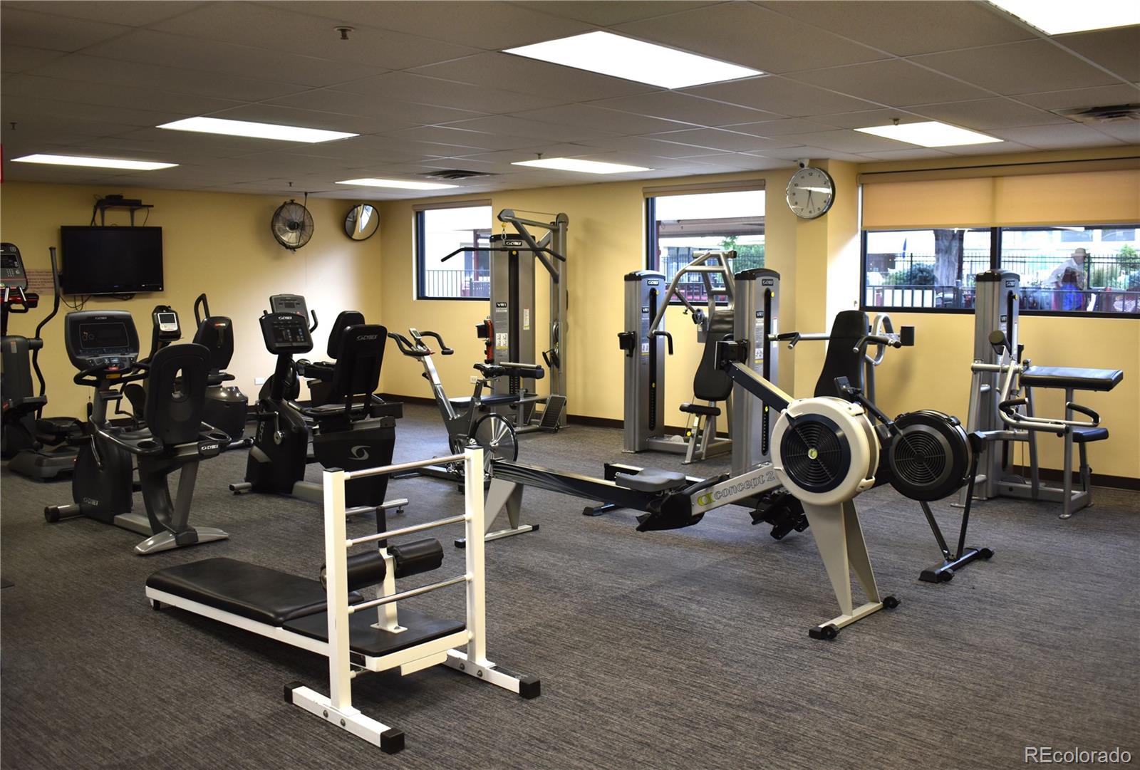 MLS Image #17 for 350 s clinton street,denver, Colorado