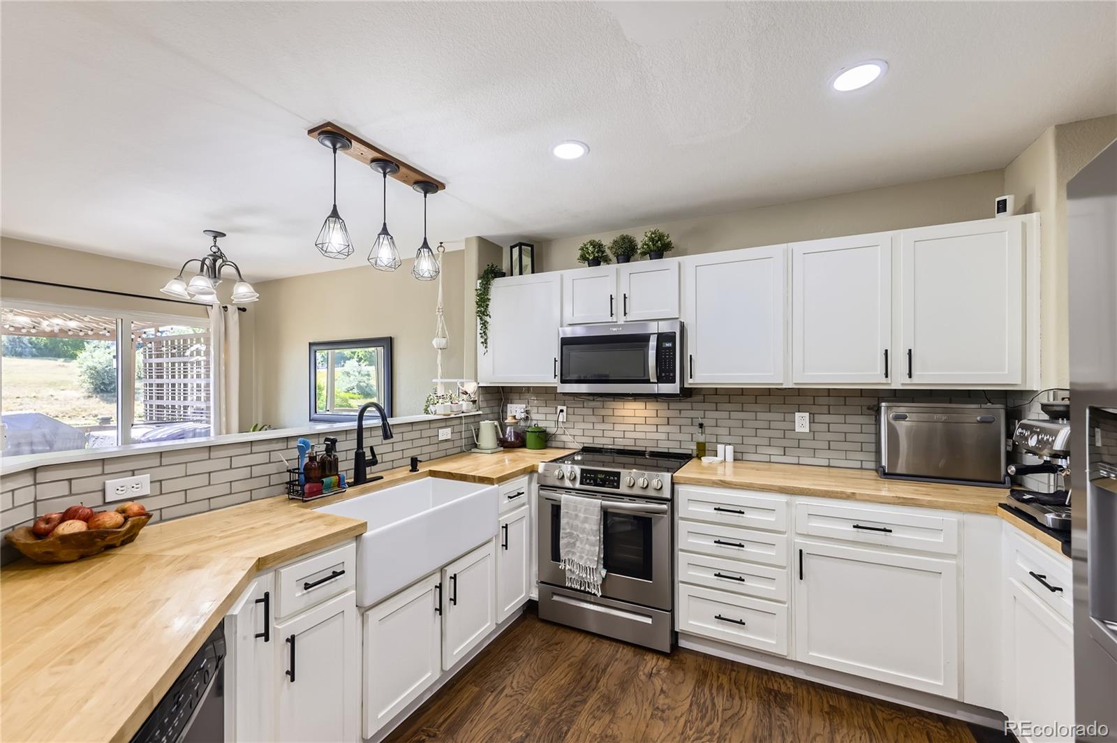 MLS Image #7 for 1974 e 102nd circle,thornton, Colorado