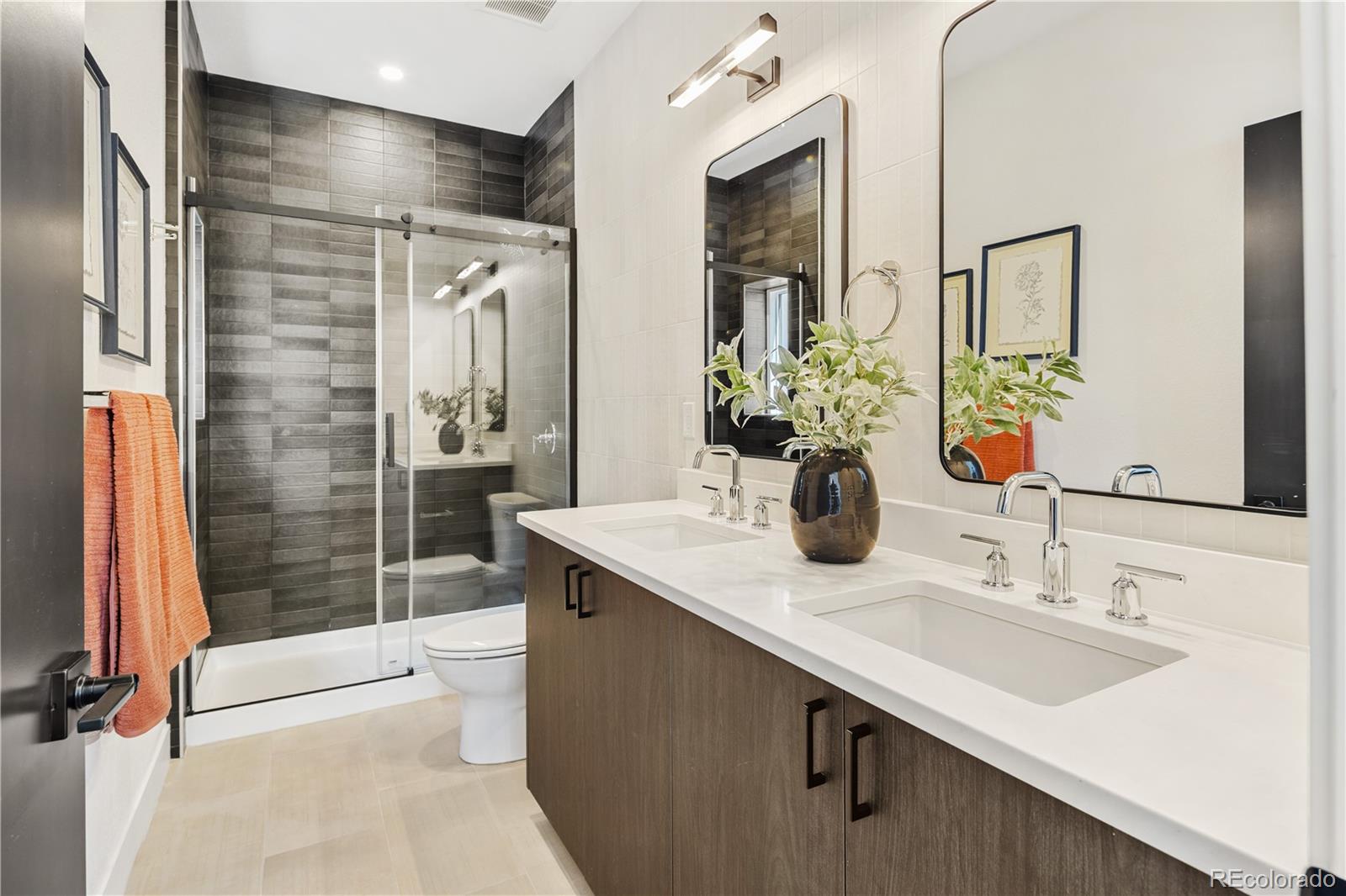 MLS Image #3 for 3295  lawrence street,denver, Colorado