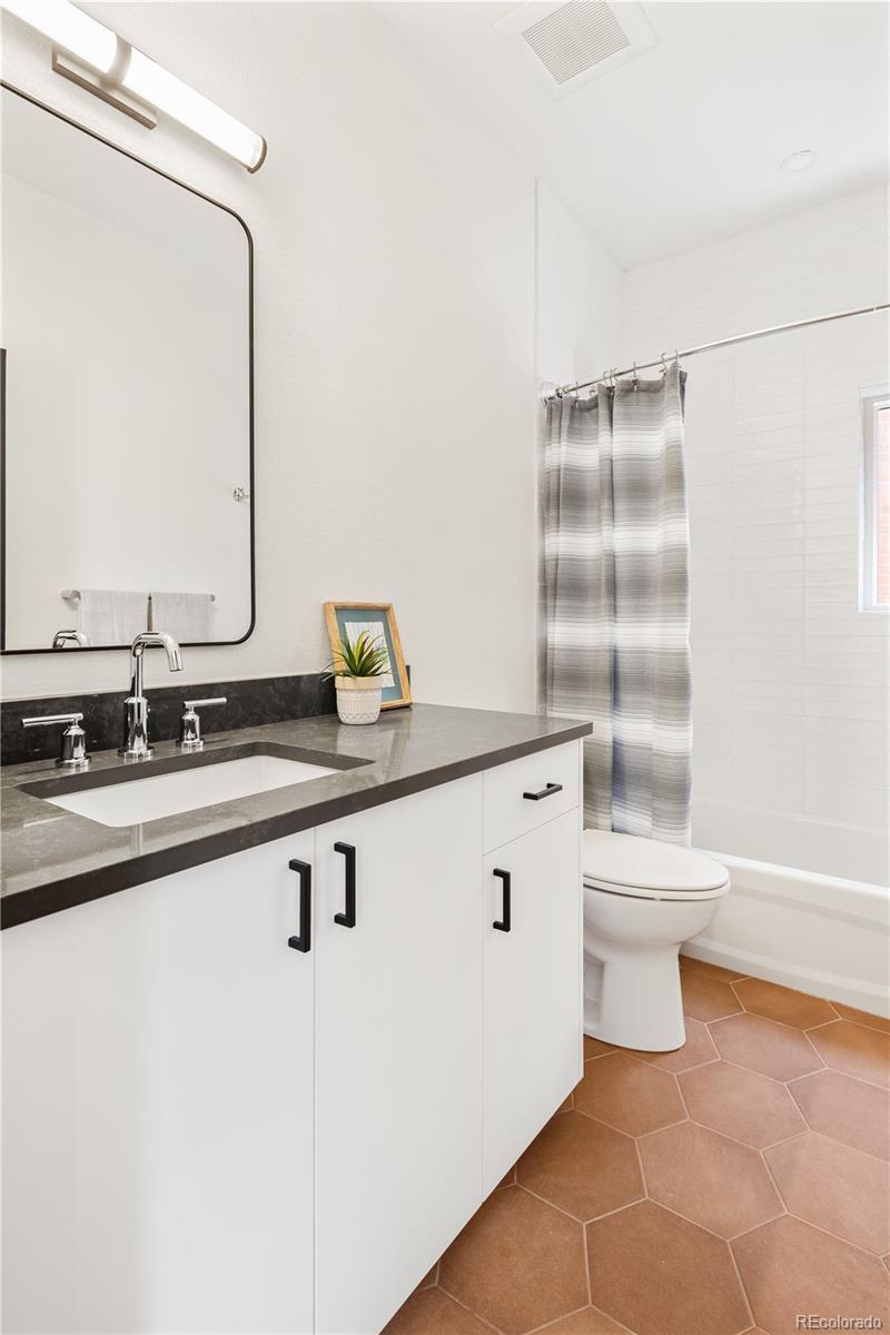 MLS Image #32 for 3295  lawrence street,denver, Colorado