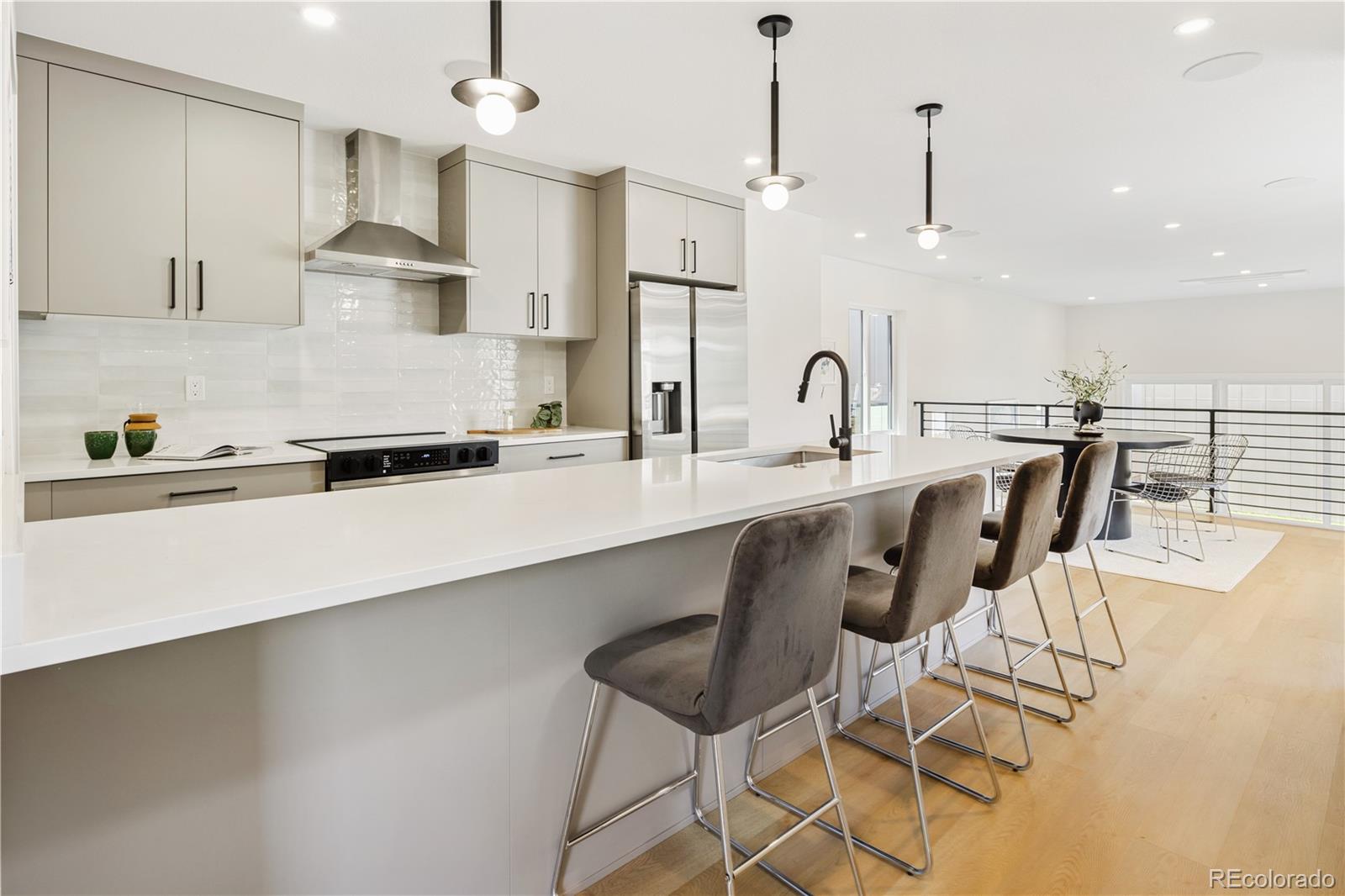 MLS Image #9 for 3295  lawrence street,denver, Colorado