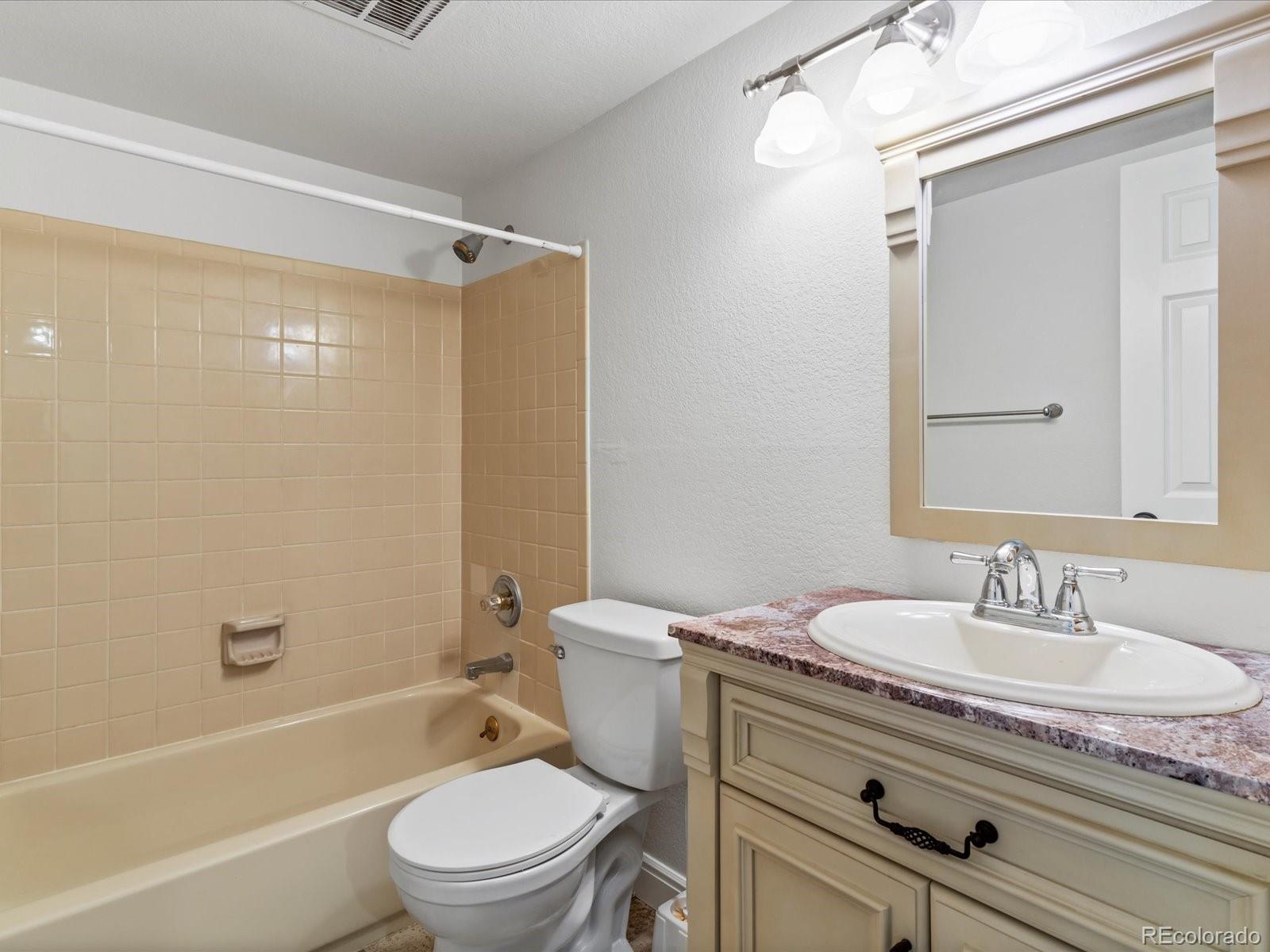 MLS Image #14 for 12403 e tennessee circle,aurora, Colorado