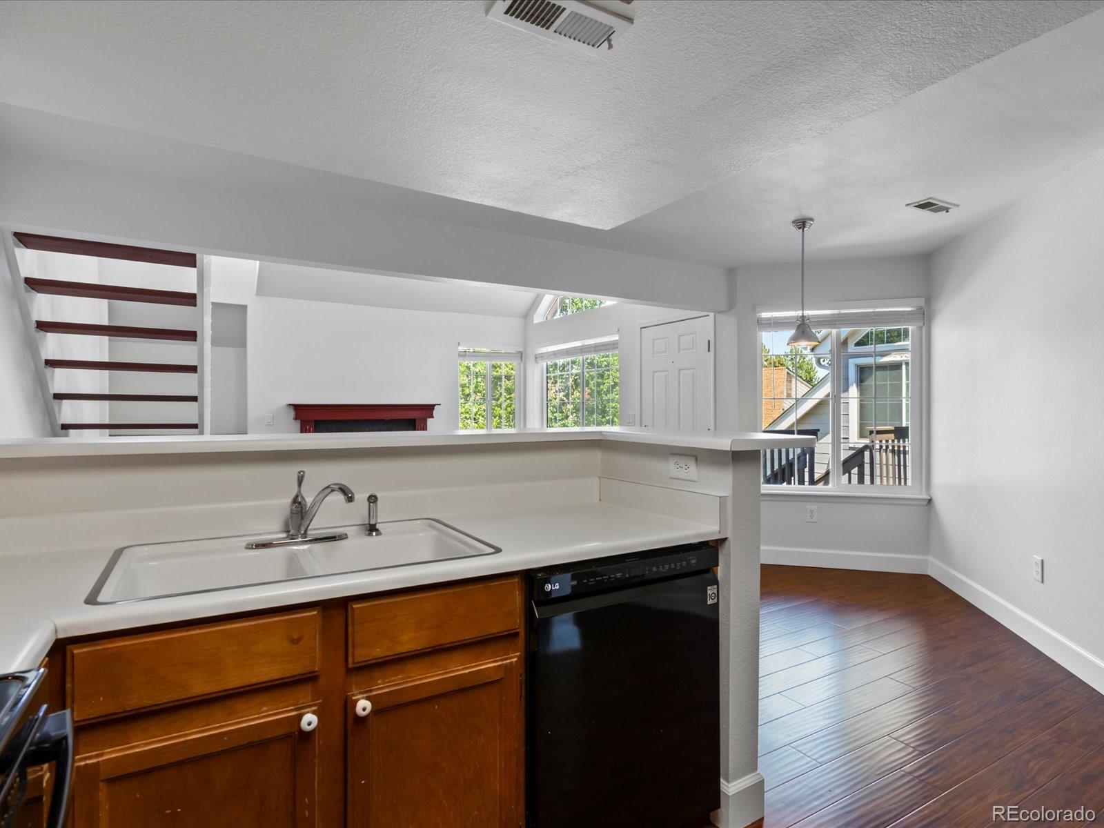 MLS Image #7 for 12403 e tennessee circle,aurora, Colorado