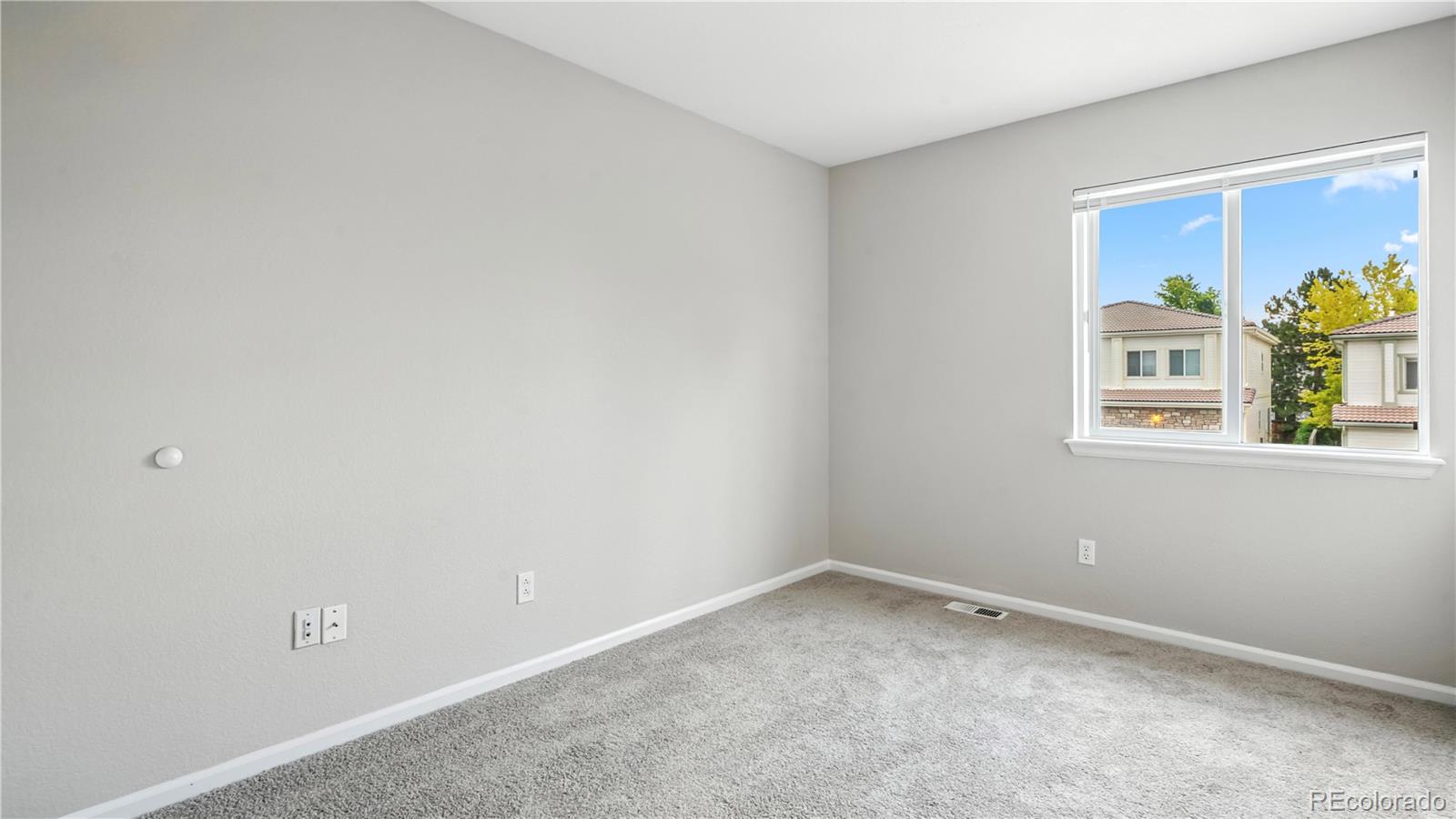 MLS Image #17 for 4458  lyndenwood point,highlands ranch, Colorado