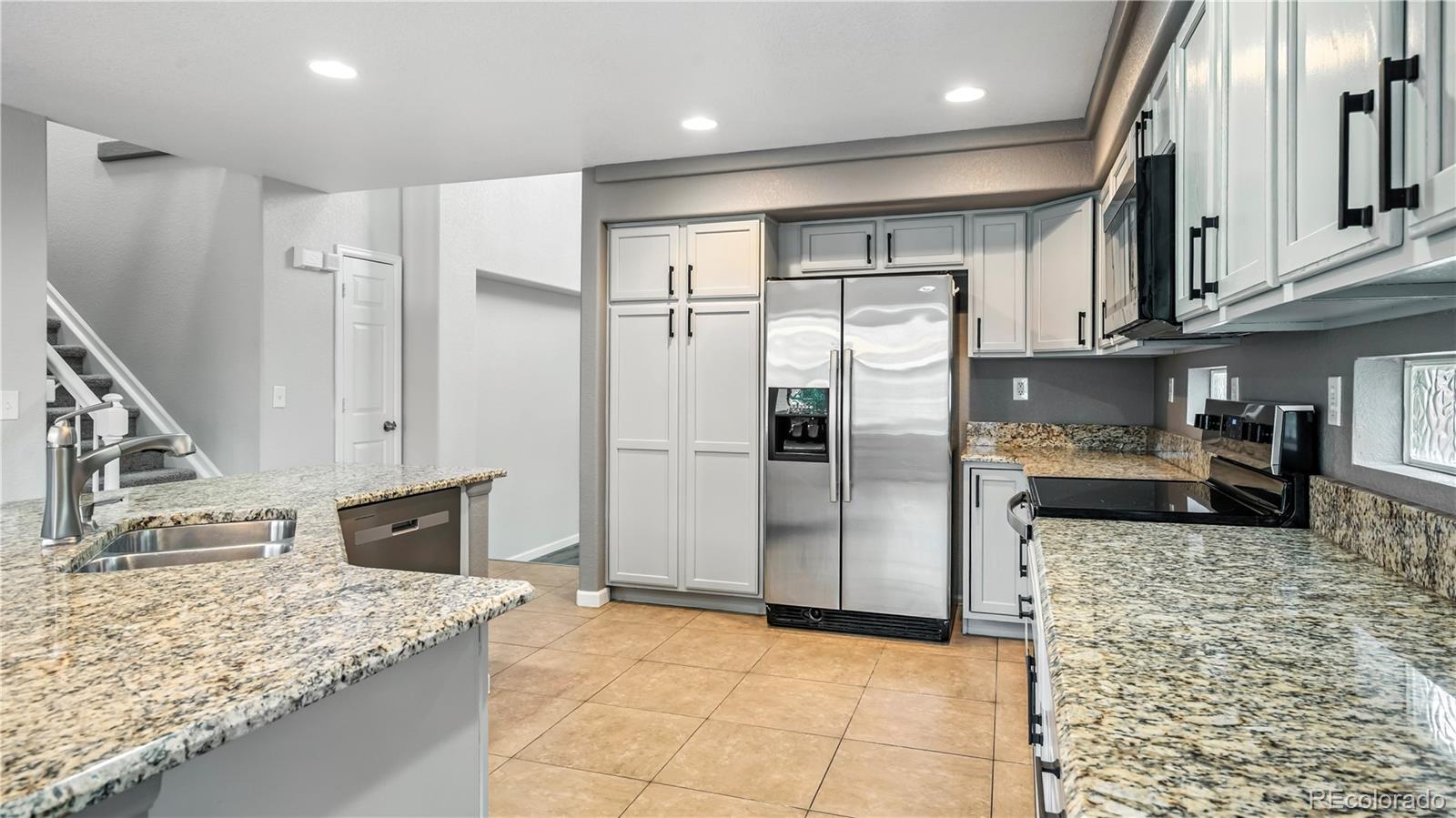 MLS Image #6 for 4458  lyndenwood point,highlands ranch, Colorado