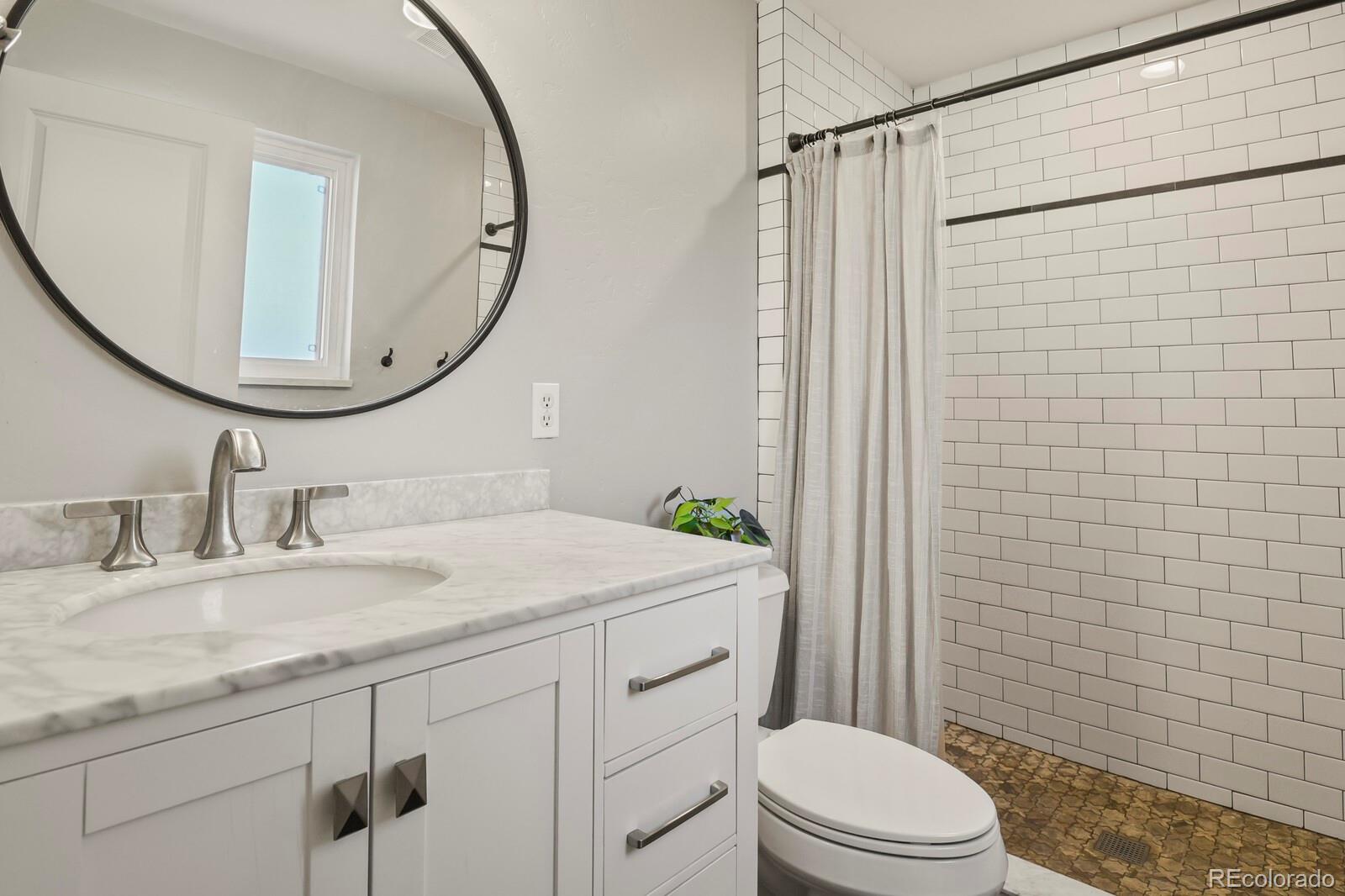 MLS Image #16 for 12663 e ohio avenue,aurora, Colorado