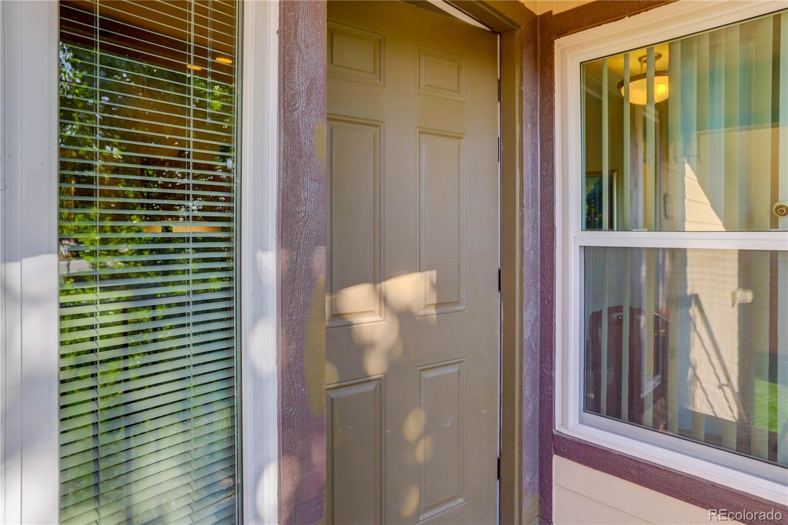 MLS Image #2 for 4875 s balsam way,littleton, Colorado