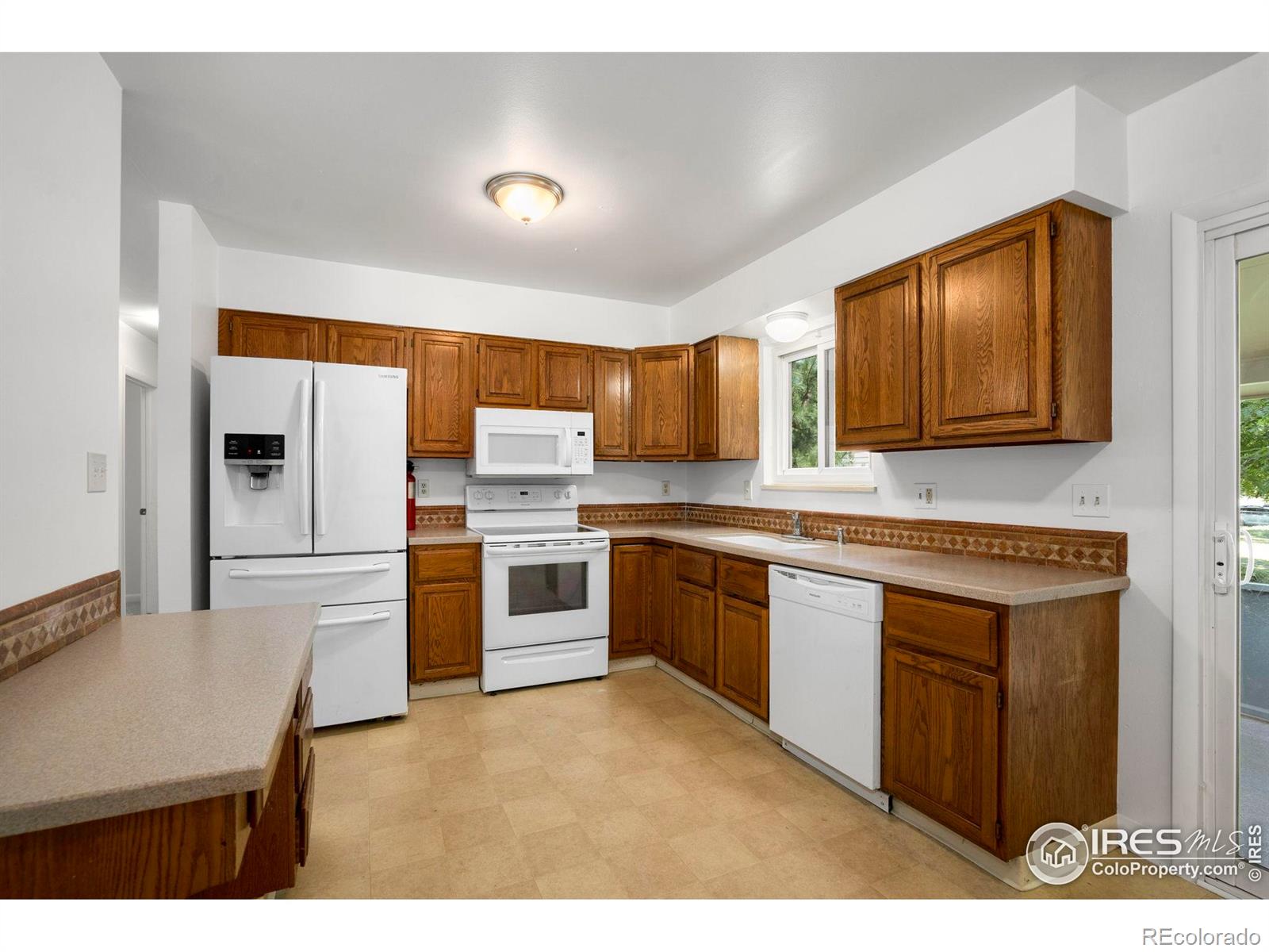 MLS Image #5 for 300 w swallow road,fort collins, Colorado