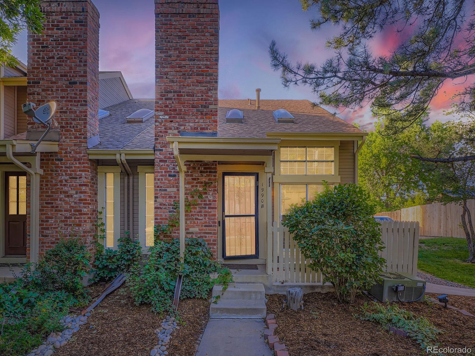 MLS Image #1 for 1990 s helena street,aurora, Colorado