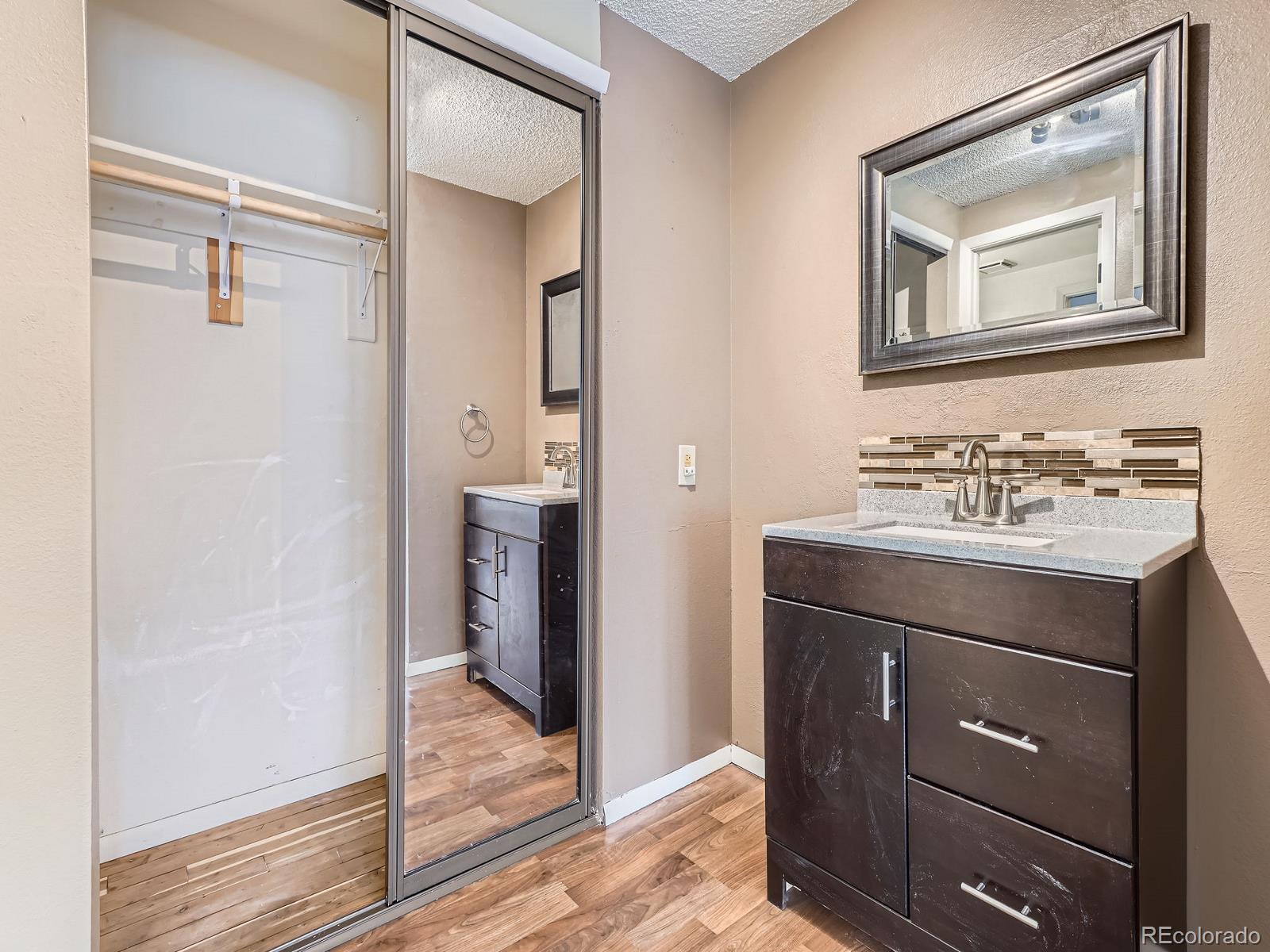 MLS Image #21 for 1990 s helena street,aurora, Colorado