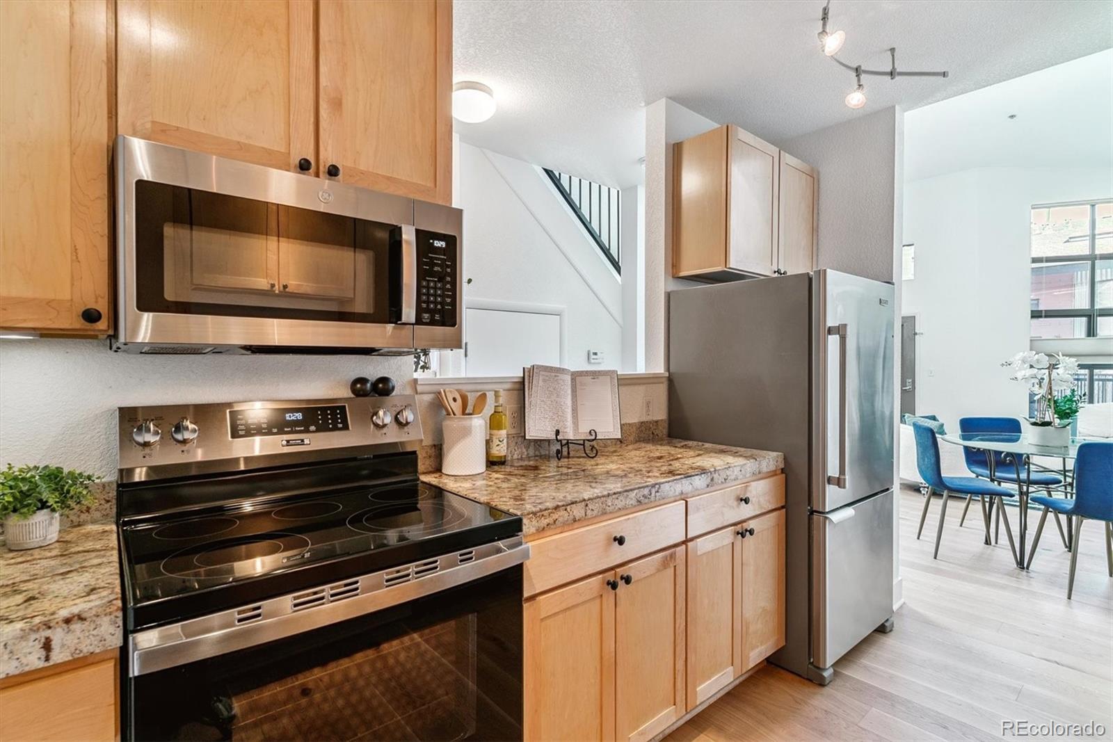 MLS Image #13 for 3195  blake street,denver, Colorado