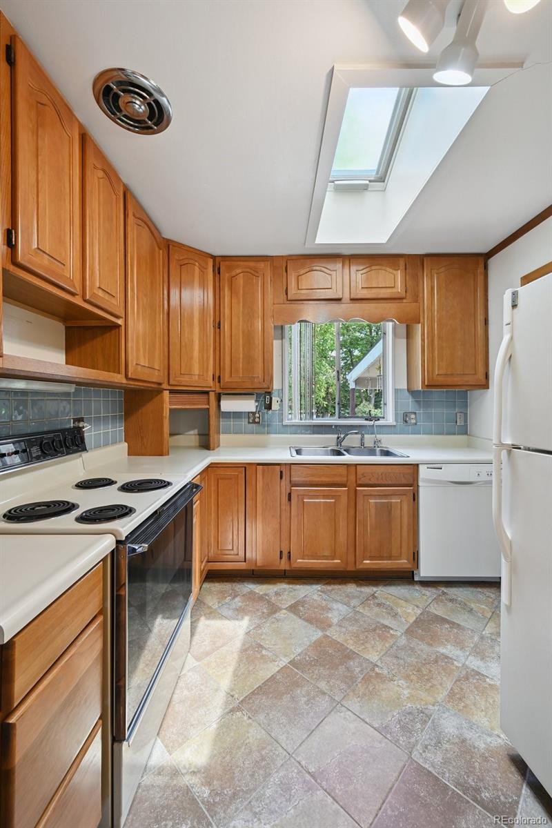 MLS Image #3 for 940  nile street,golden, Colorado