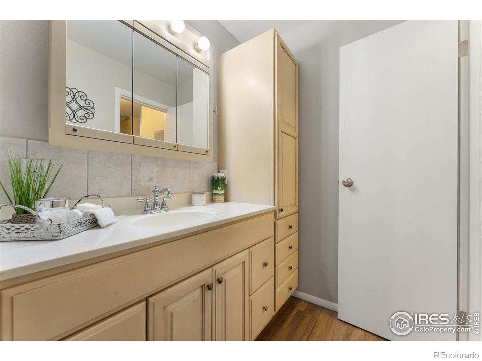 MLS Image #21 for 512 e monroe drive,fort collins, Colorado