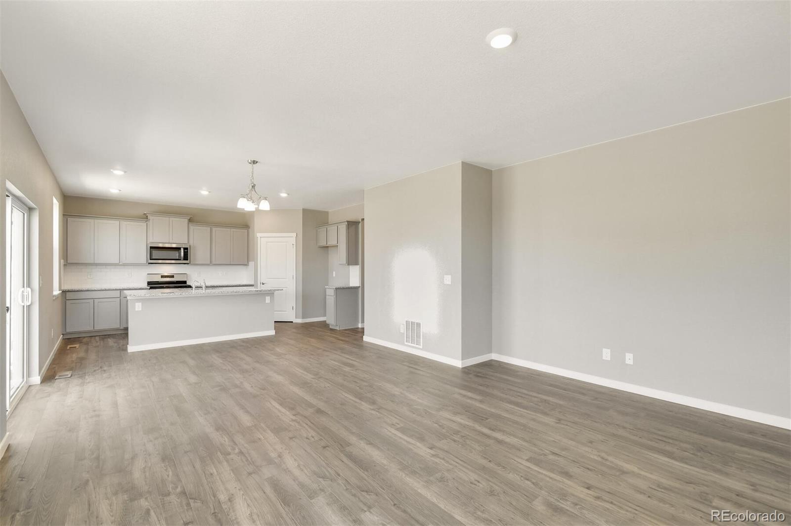 MLS Image #8 for 9910  biscay street,commerce city, Colorado