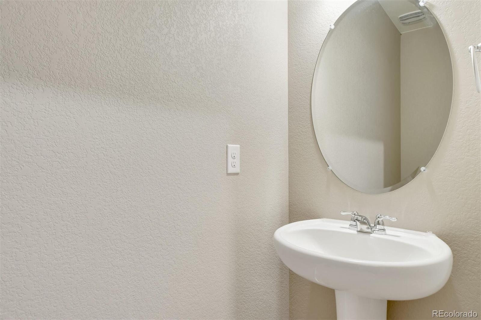MLS Image #9 for 9910  biscay street,commerce city, Colorado