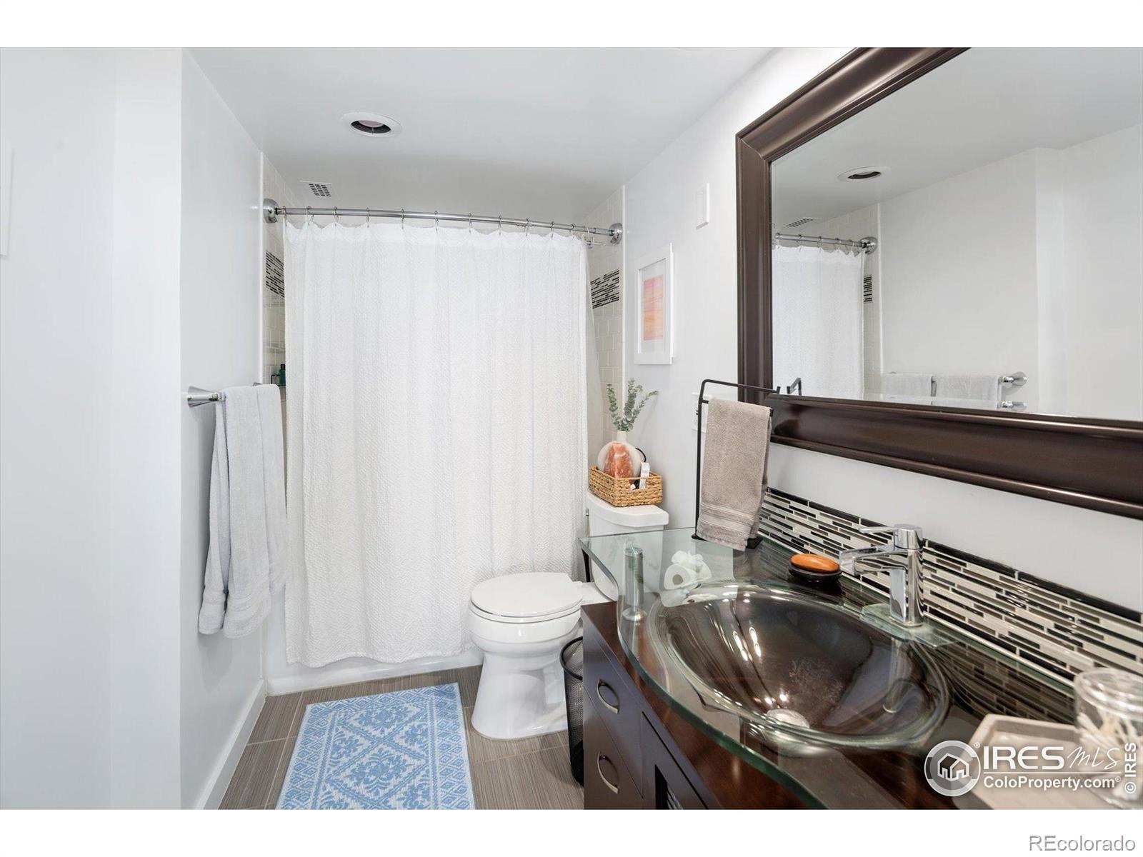 MLS Image #17 for 790 n washington street,denver, Colorado