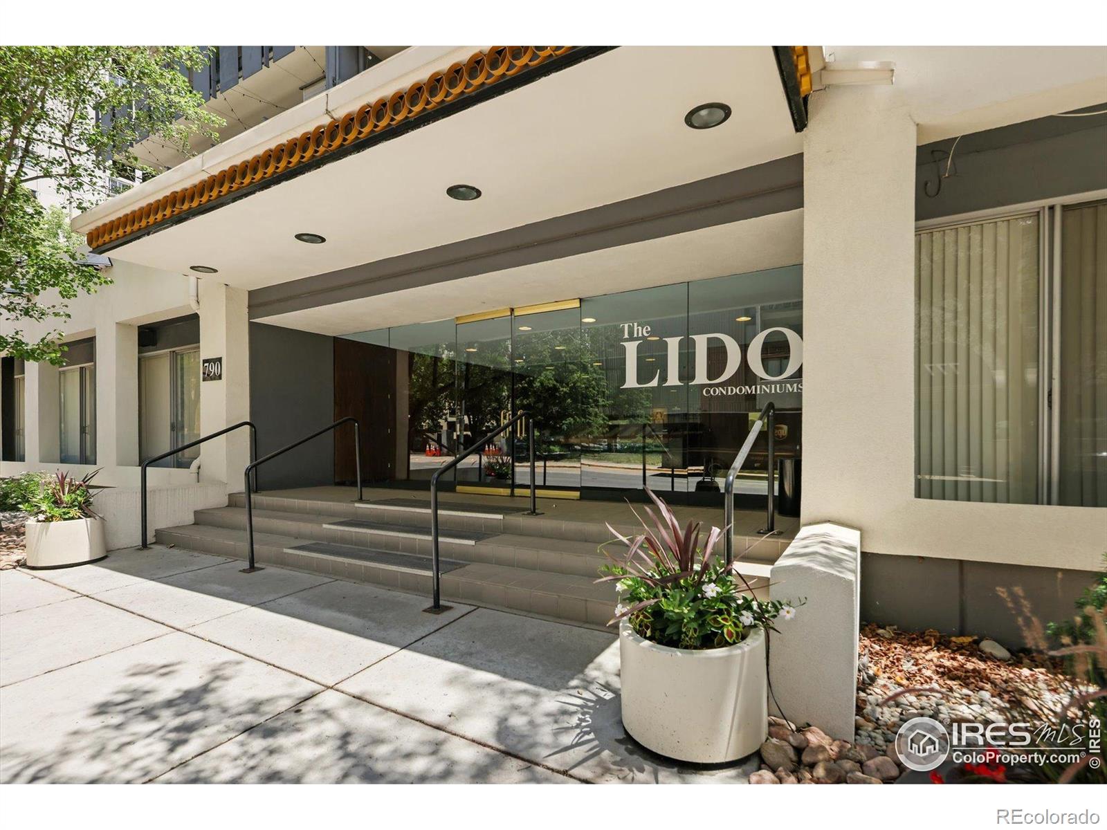MLS Image #39 for 790 n washington street,denver, Colorado