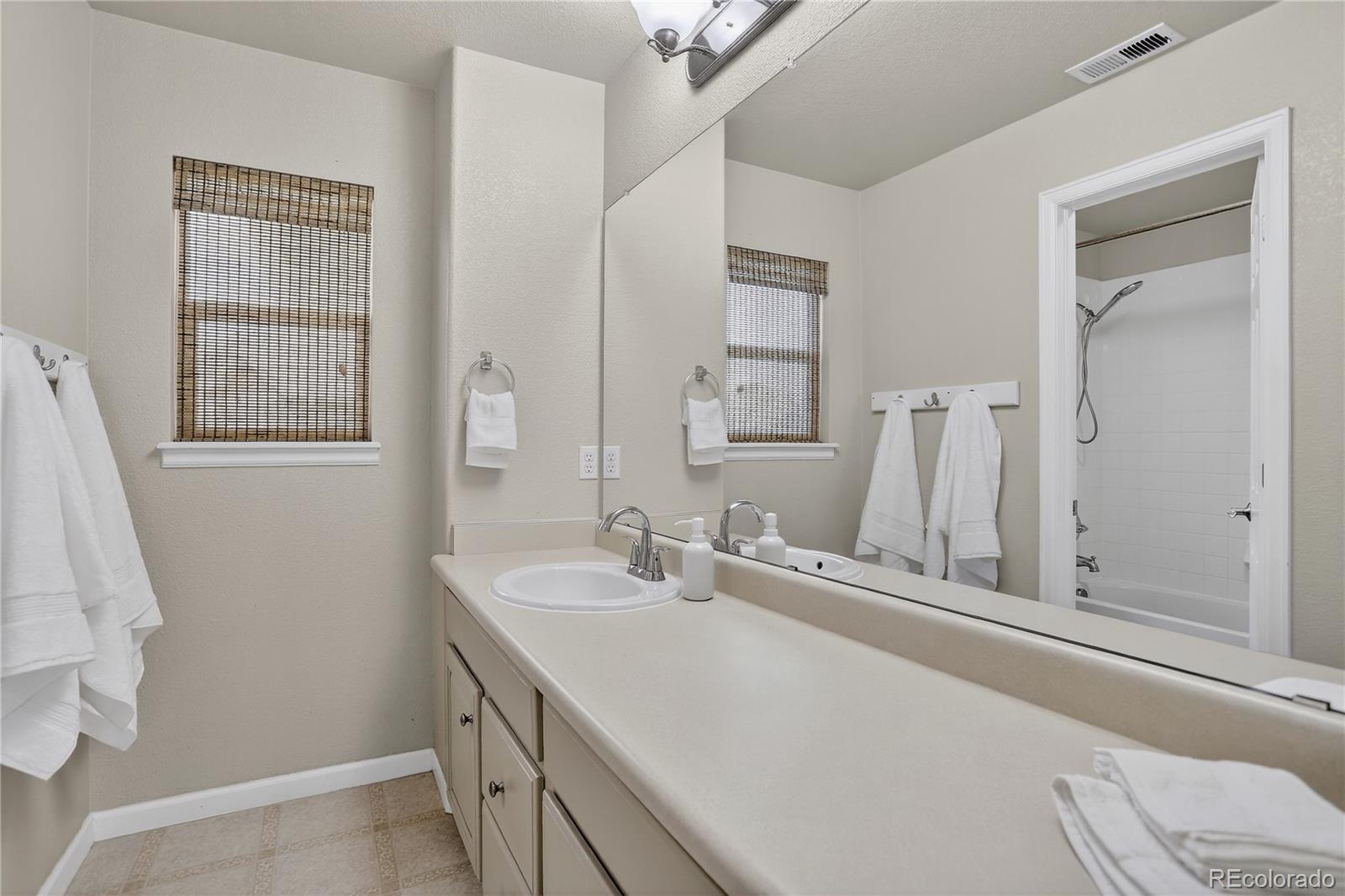 MLS Image #26 for 8378  briar trace way,castle pines, Colorado