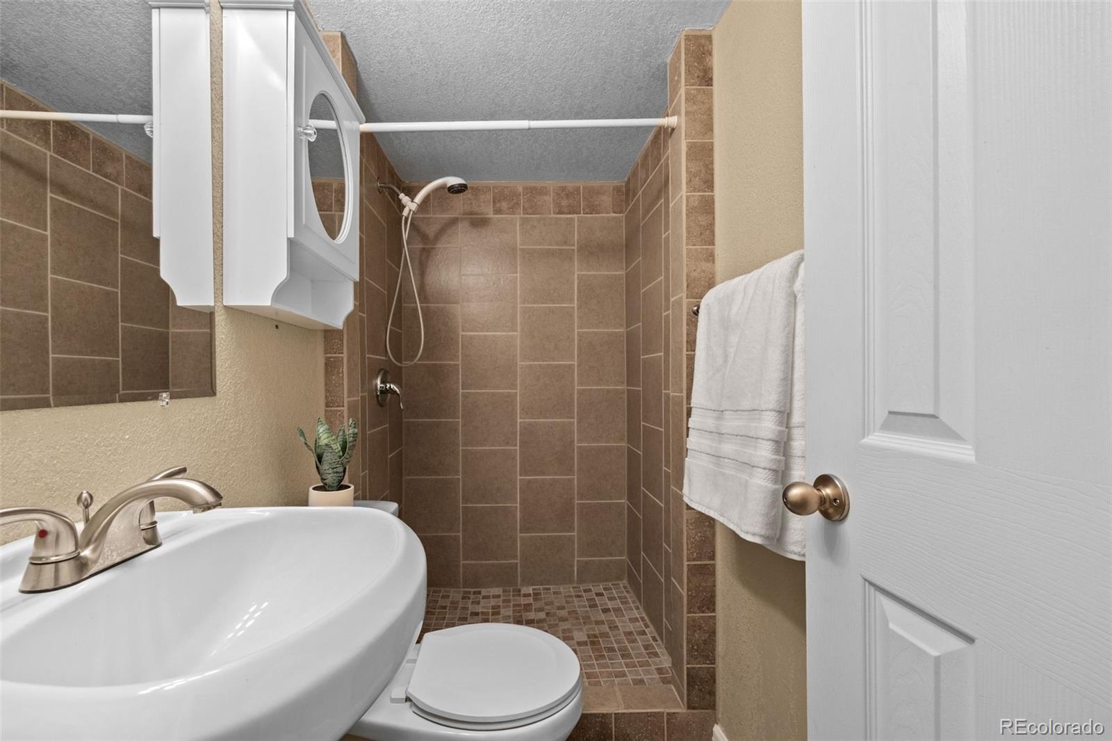 MLS Image #23 for 2380 w baltic place,englewood, Colorado