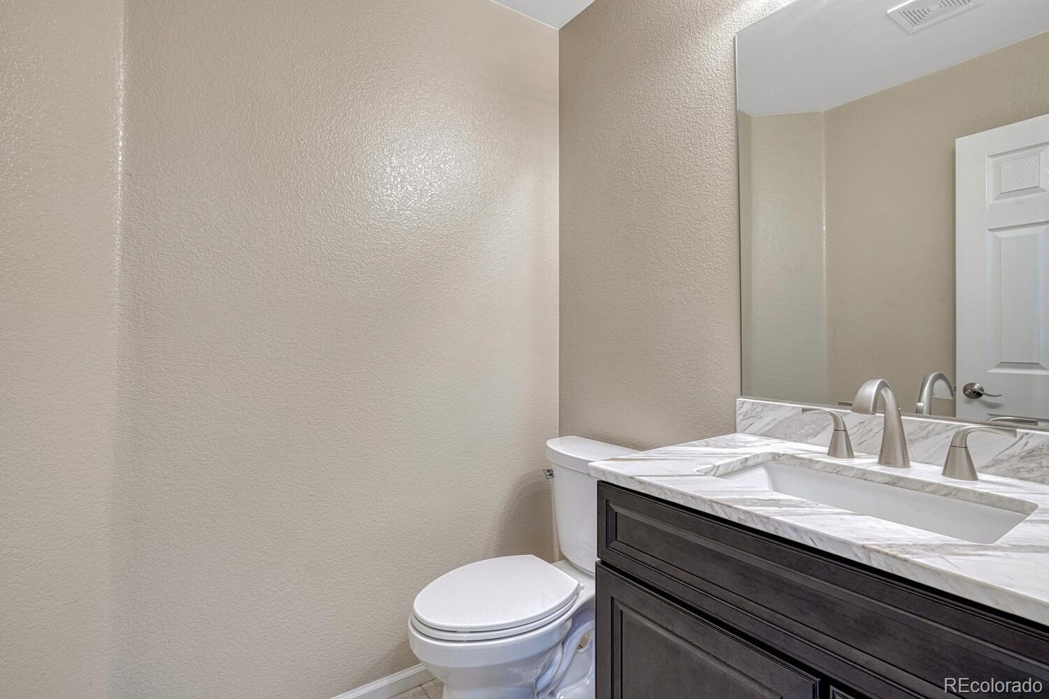 MLS Image #8 for 2452 s andes circle,aurora, Colorado