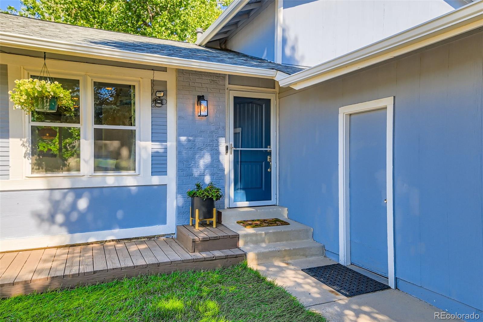 MLS Image #1 for 3955 s nucla street,aurora, Colorado